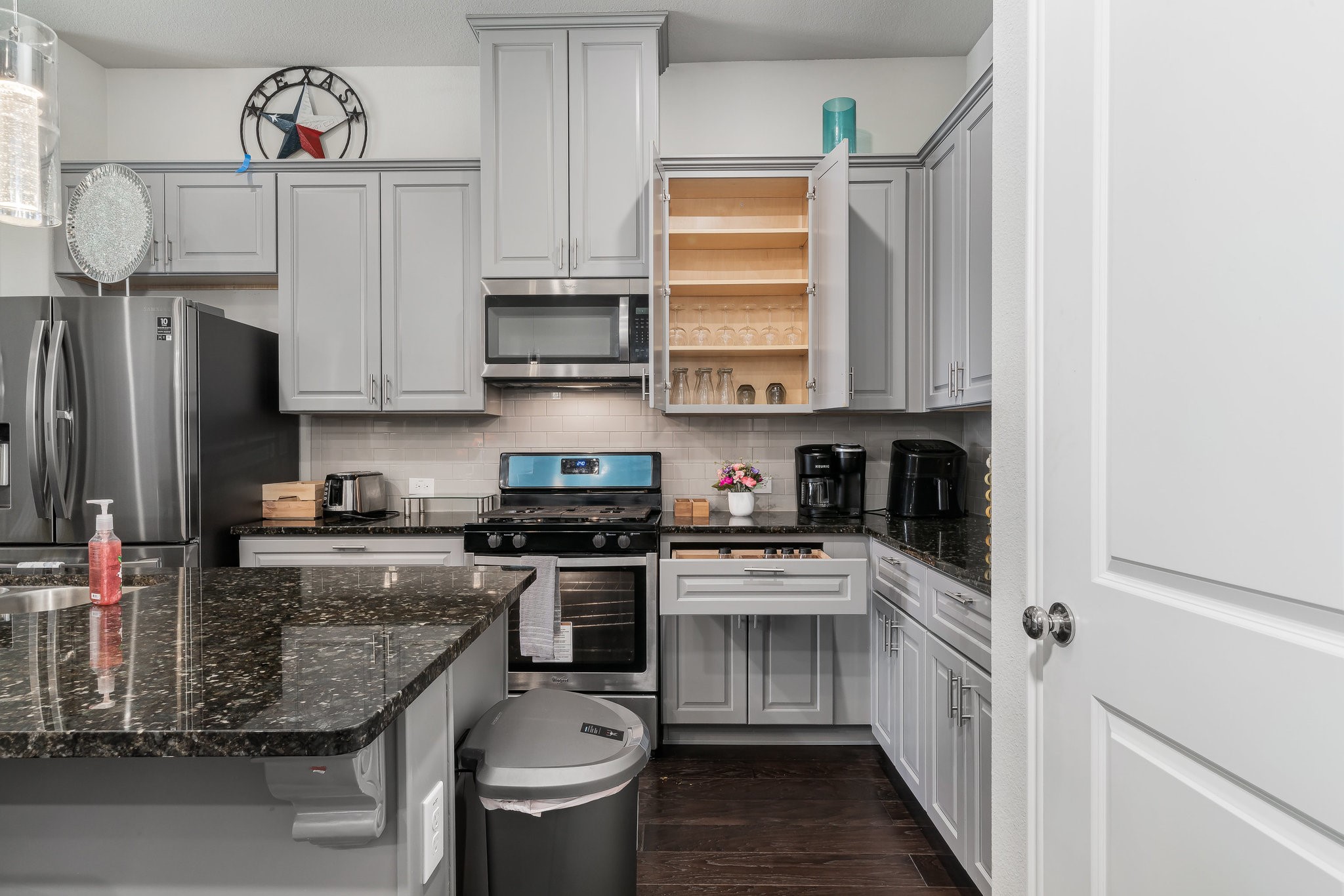 1526 Windermere Way Farmers Branch TX 75234