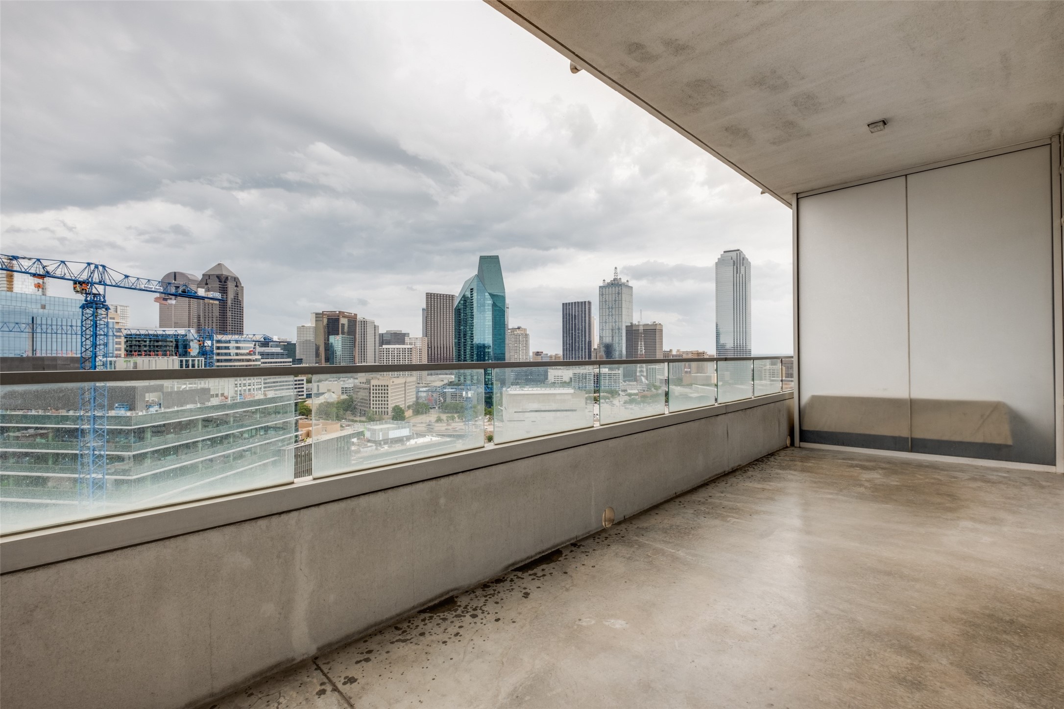 2430 Victory Park Lane Dallas TX 75219