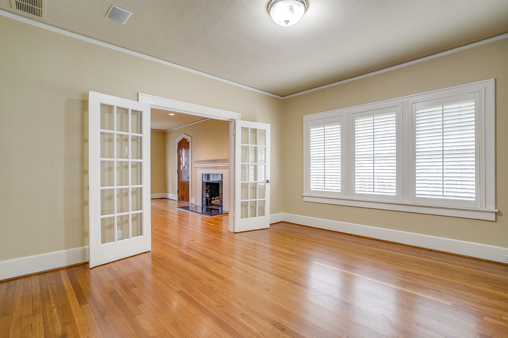 2606 Cockrell Avenue Fort Worth TX 76109