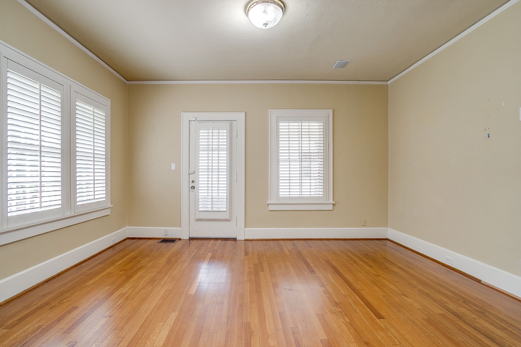 2606 Cockrell Avenue Fort Worth TX 76109