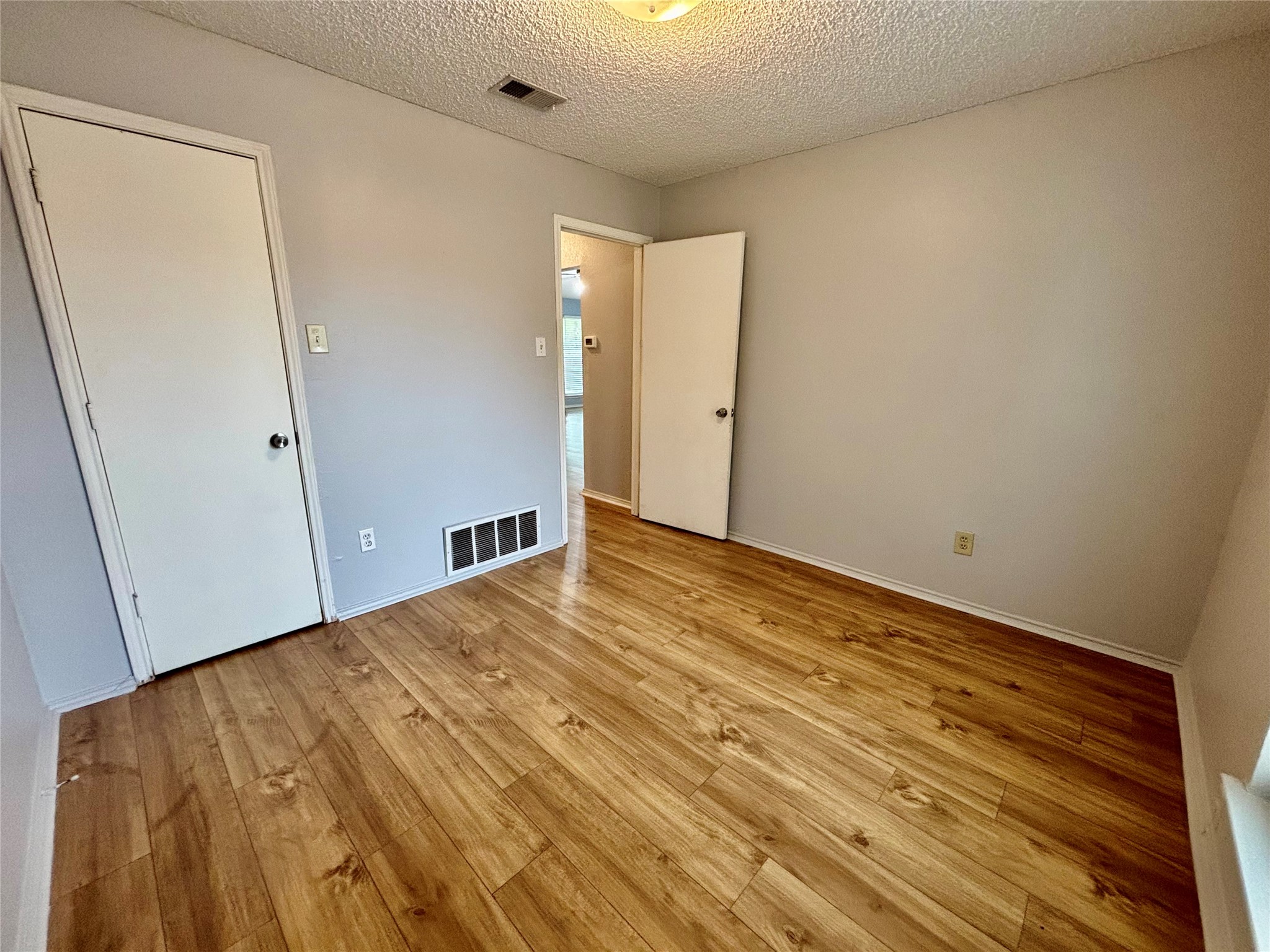 319 Iberis Drive Arlington TX 76018