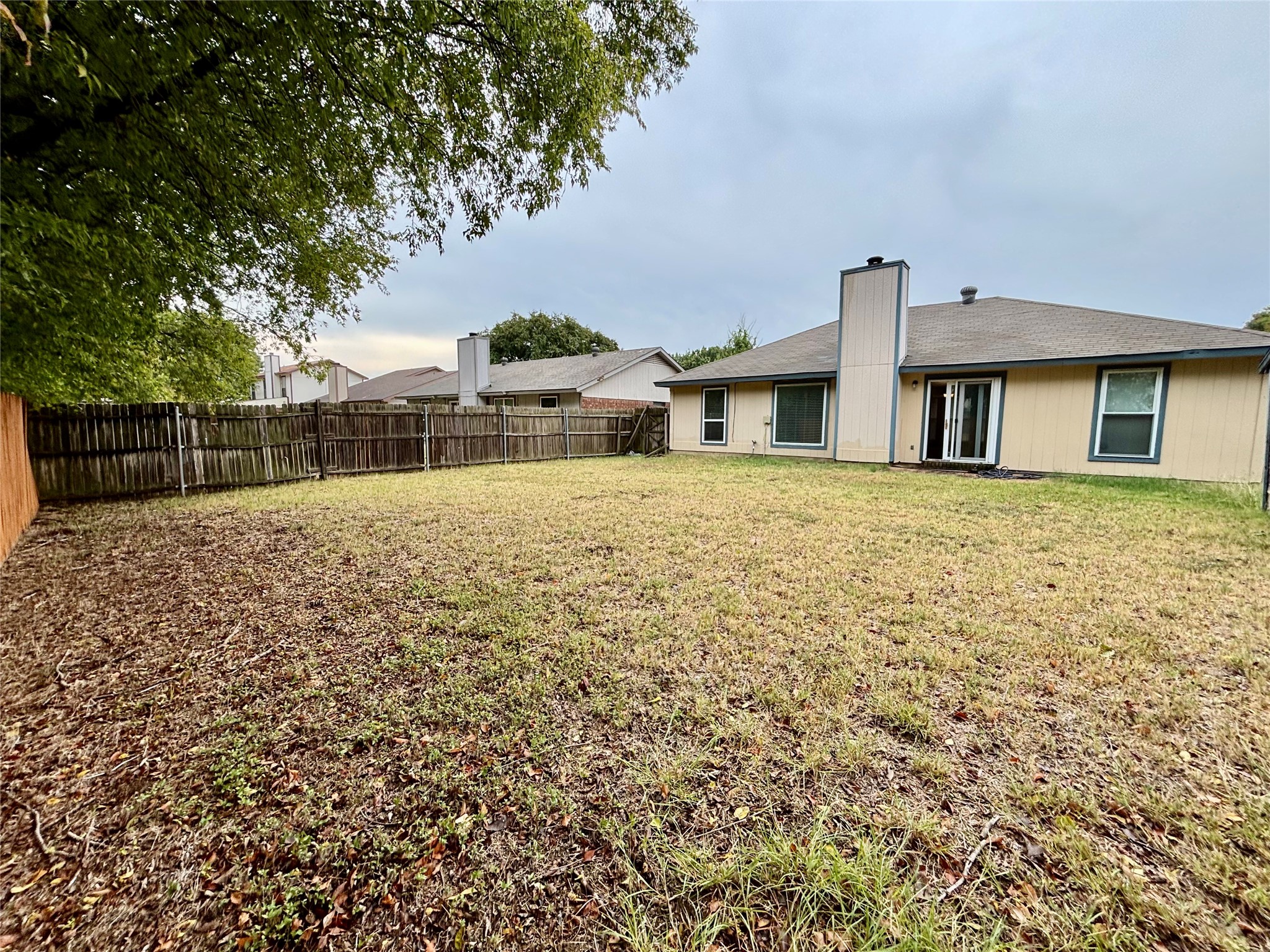 319 Iberis Drive Arlington TX 76018
