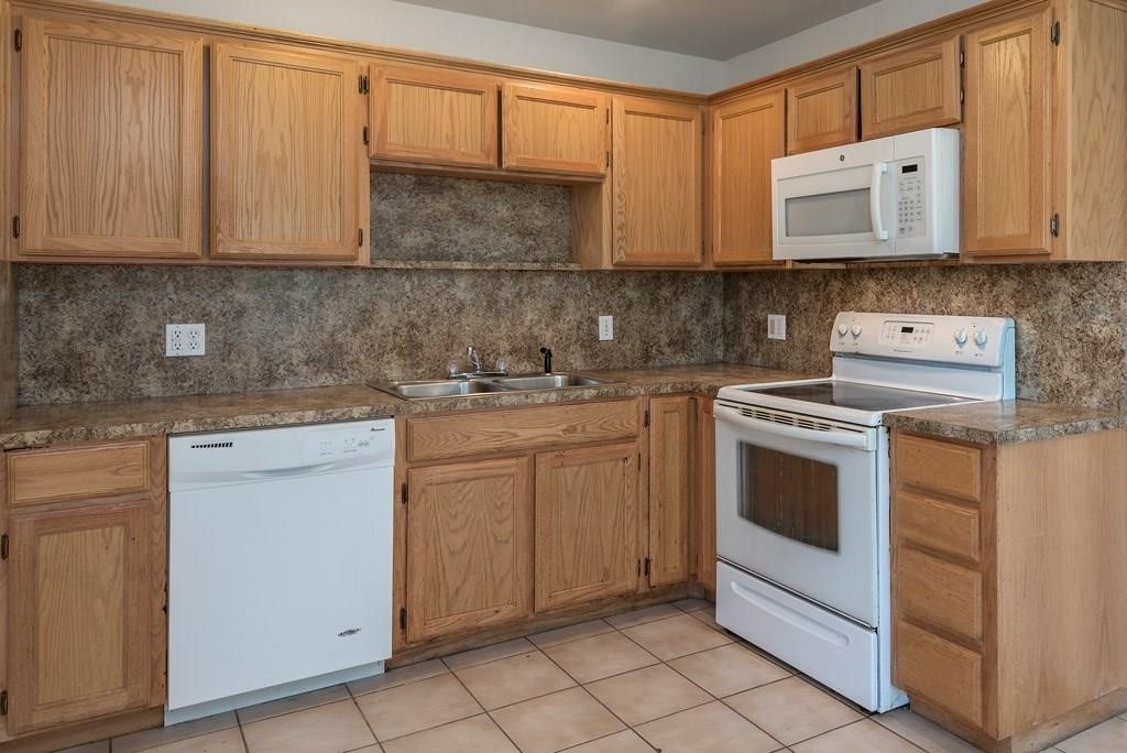 107 Bryant Street Pottsboro TX 75076