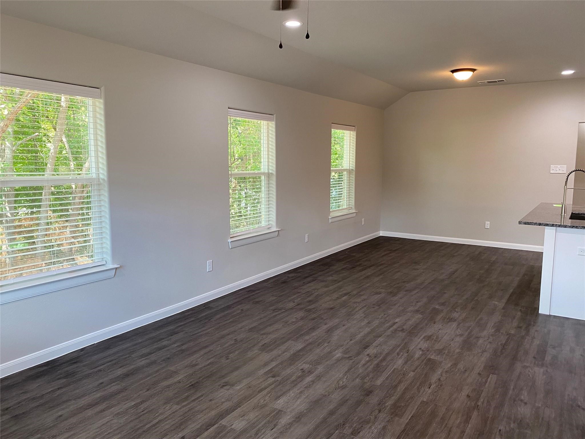 313 E Nelson Street Denison TX 75021
