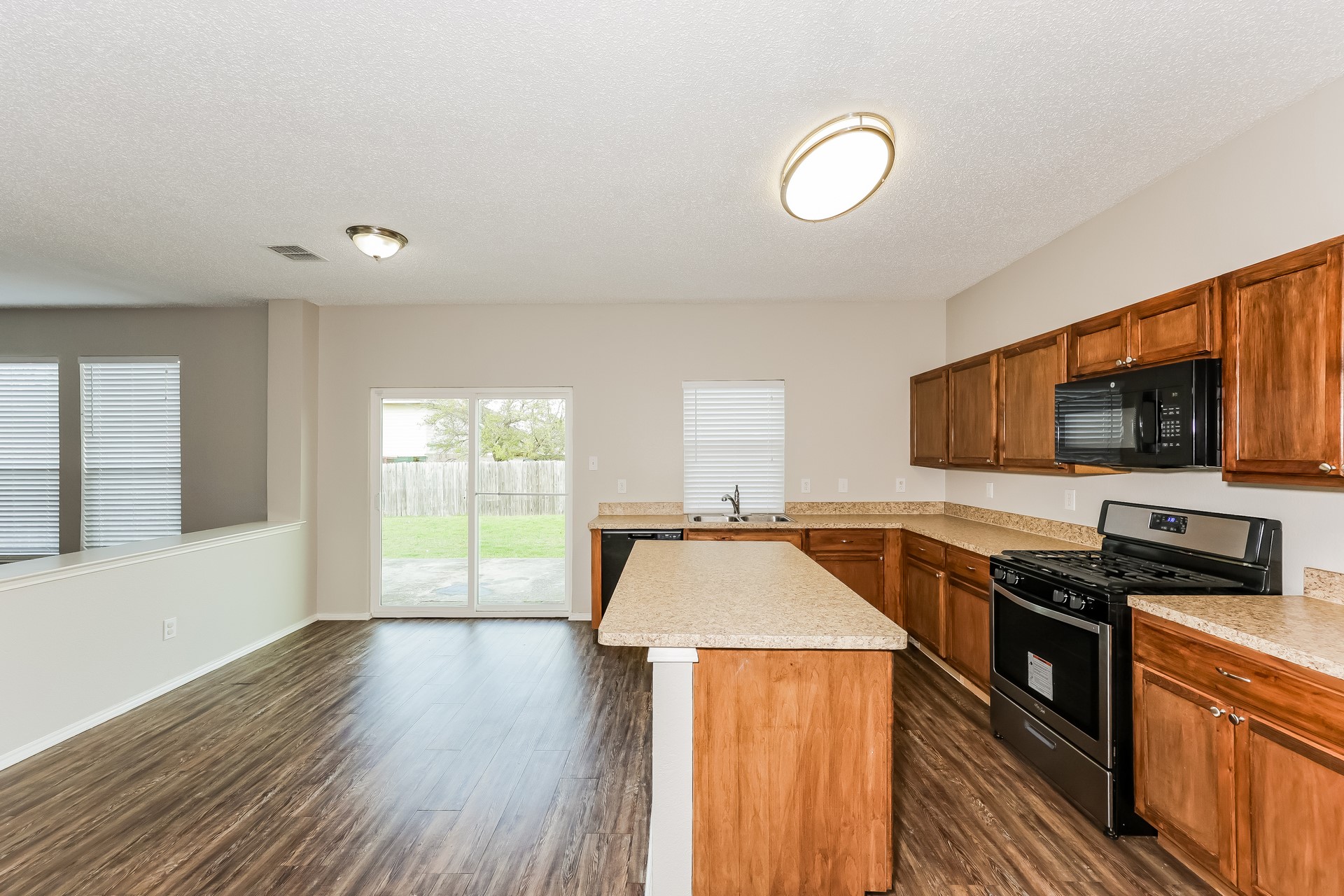 7425 Snow Ridge Drive Fort Worth TX 76133