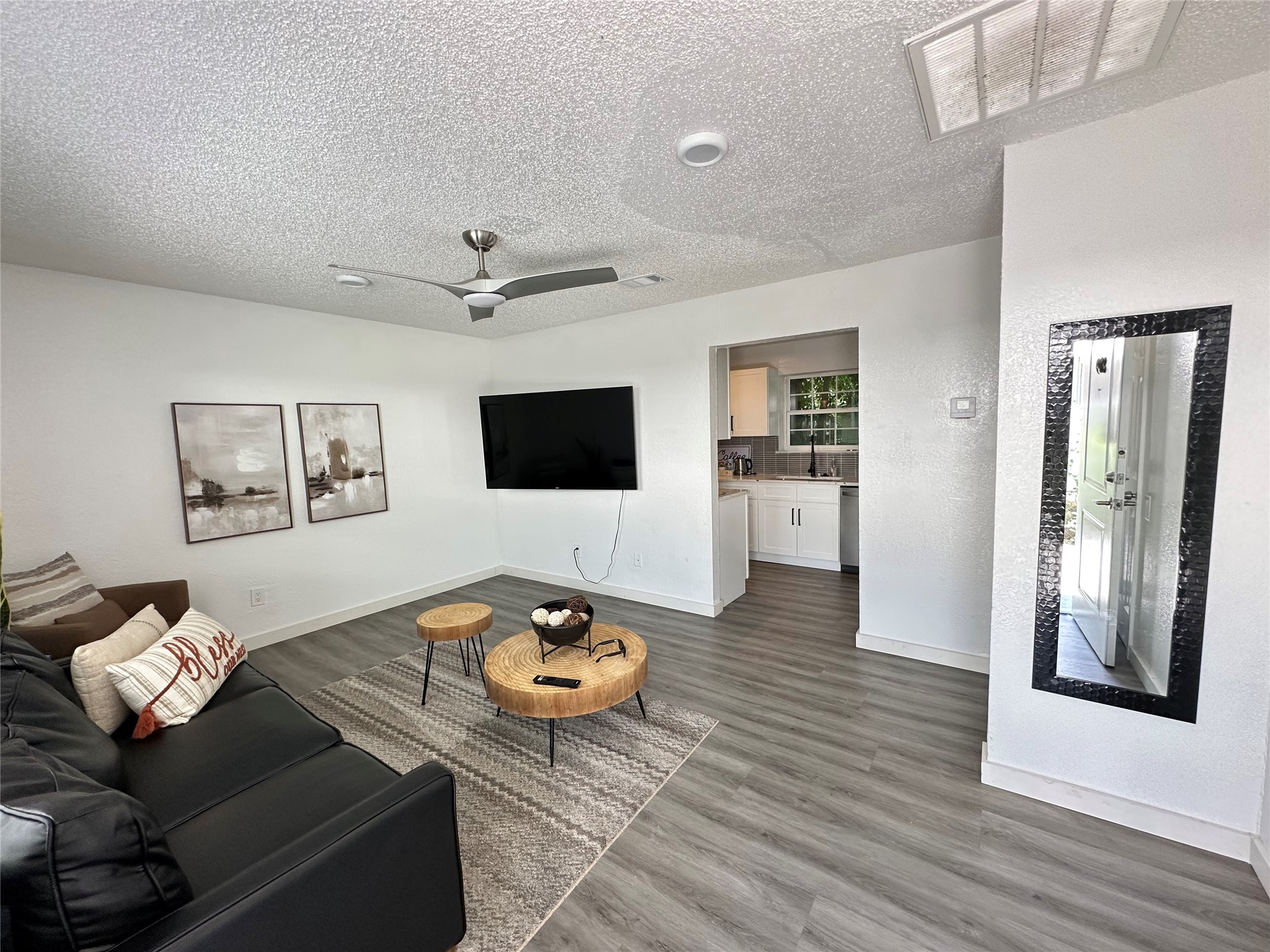 809 W Broadus Avenue Fort Worth TX 76115