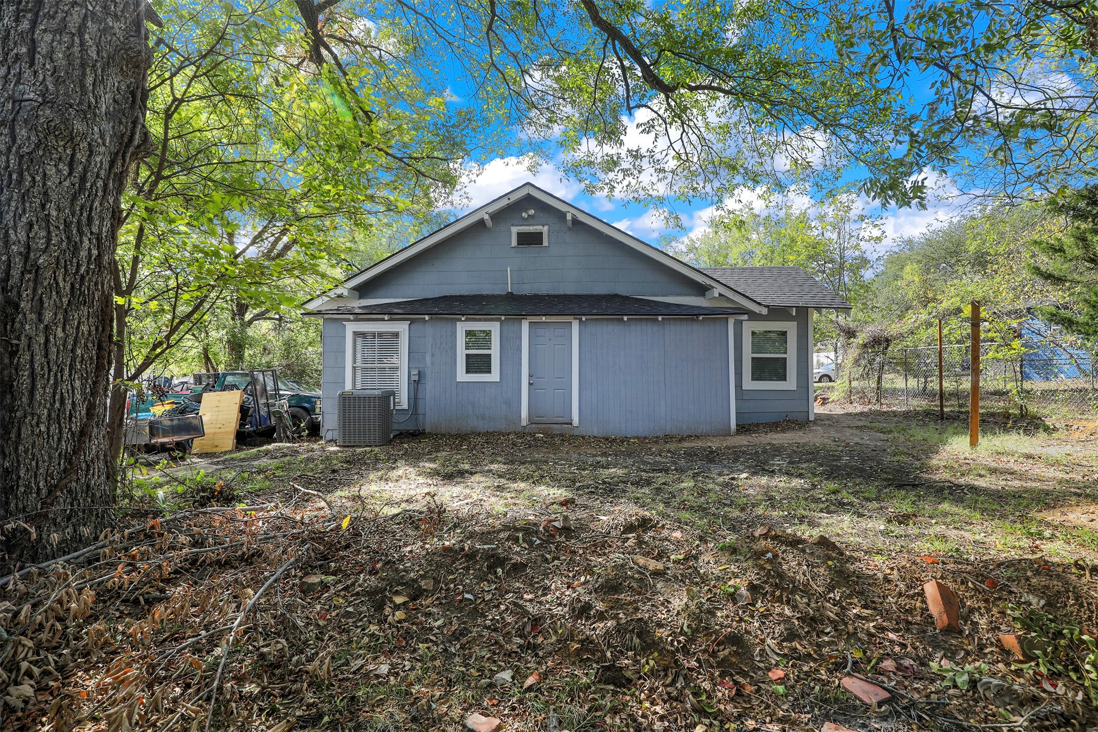 509 E Heron Denison TX 75021