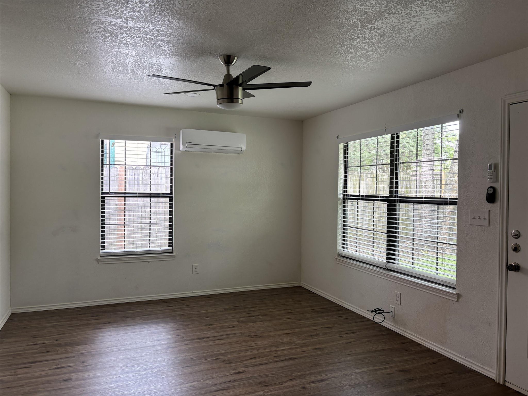 204 Pacific Avenue Terrell TX 75160
