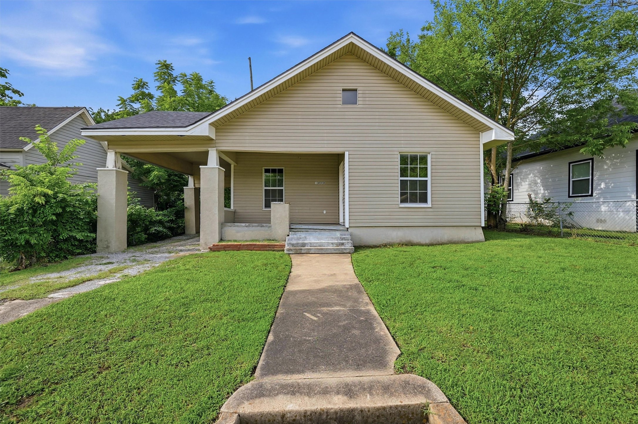 1008 W Morgan Street Denison TX 75020