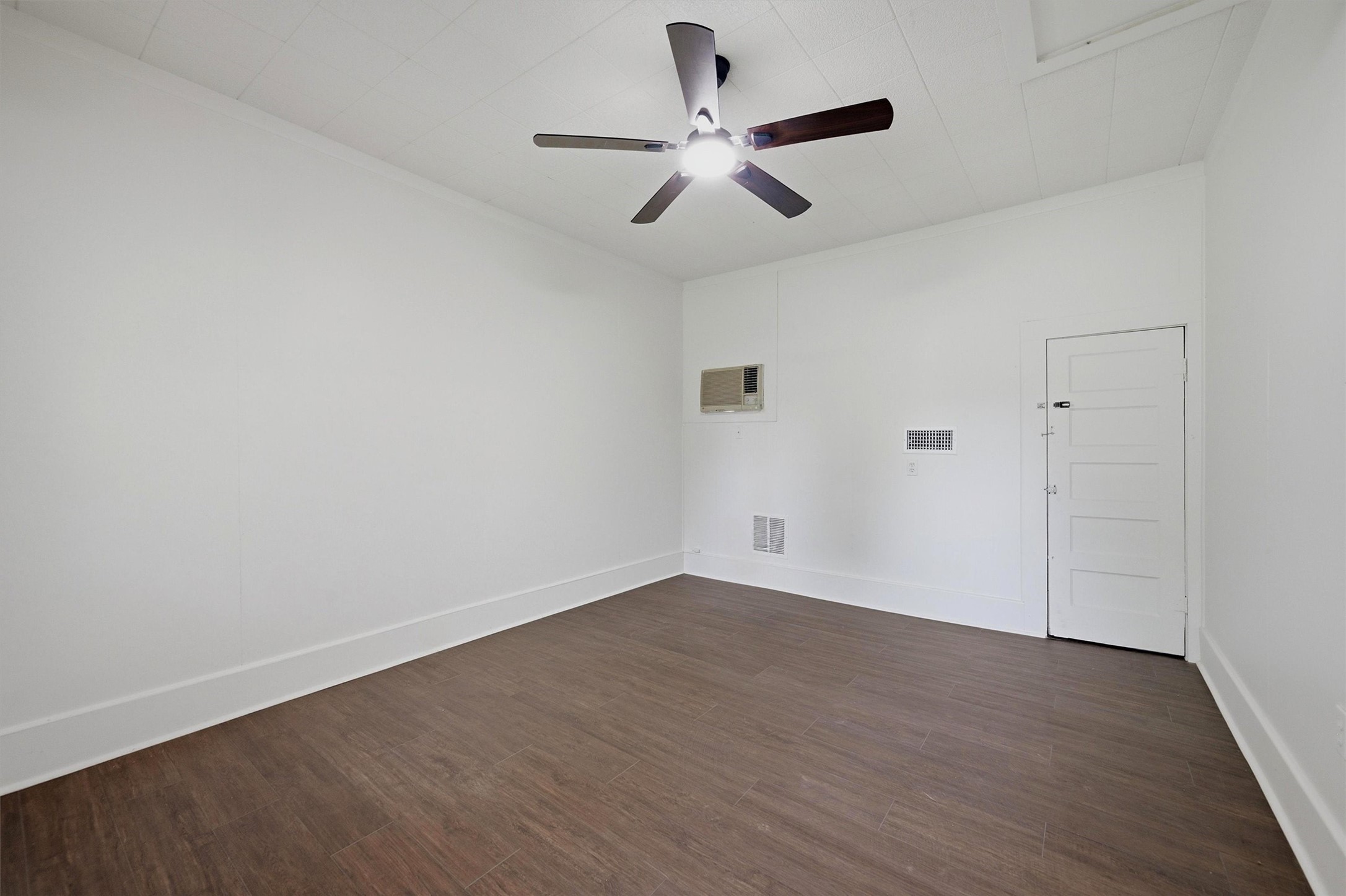 1008 W Morgan Street Denison TX 75020