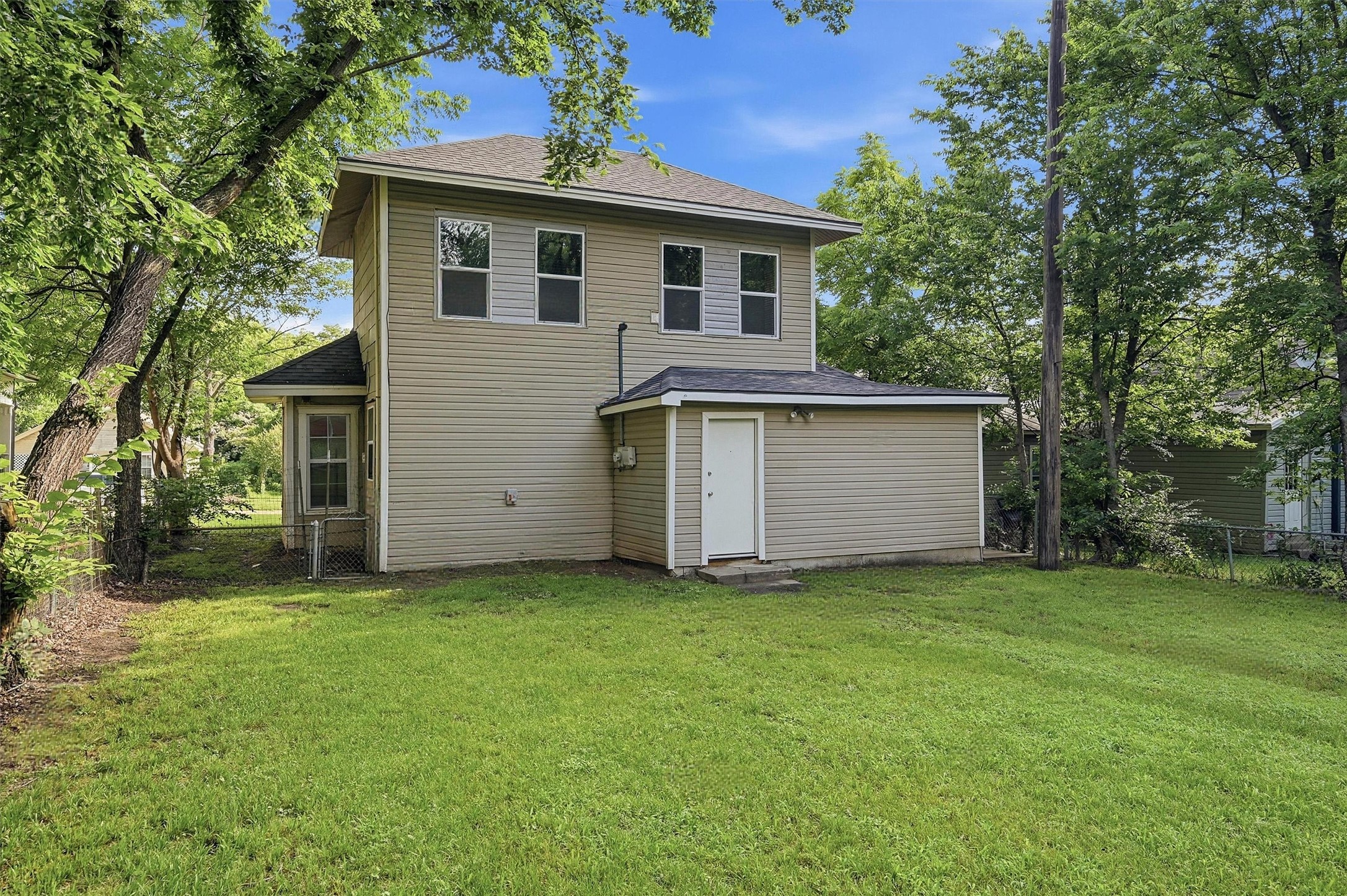 1008 W Morgan Street Denison TX 75020