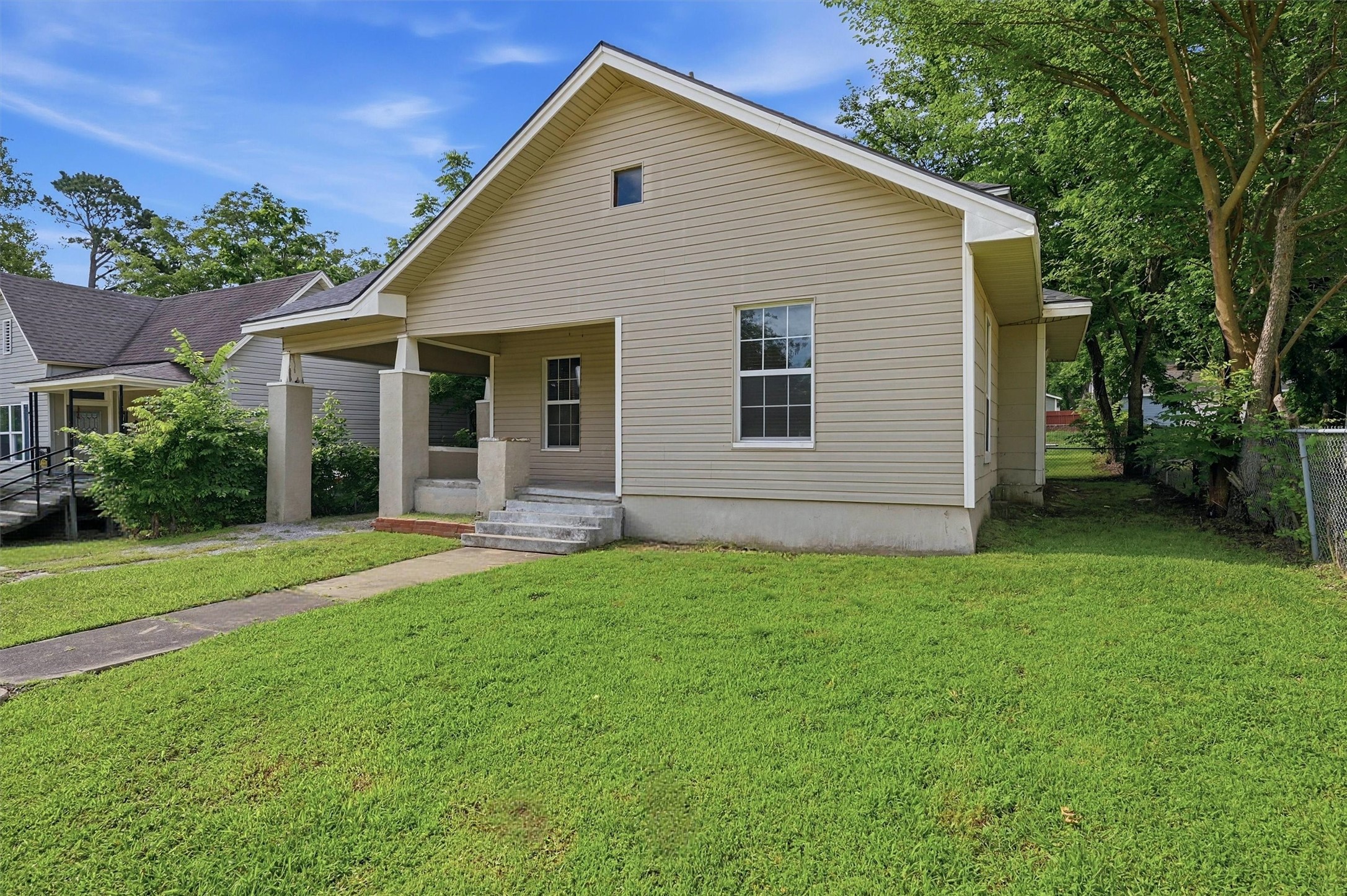 1008 W Morgan Street Denison TX 75020