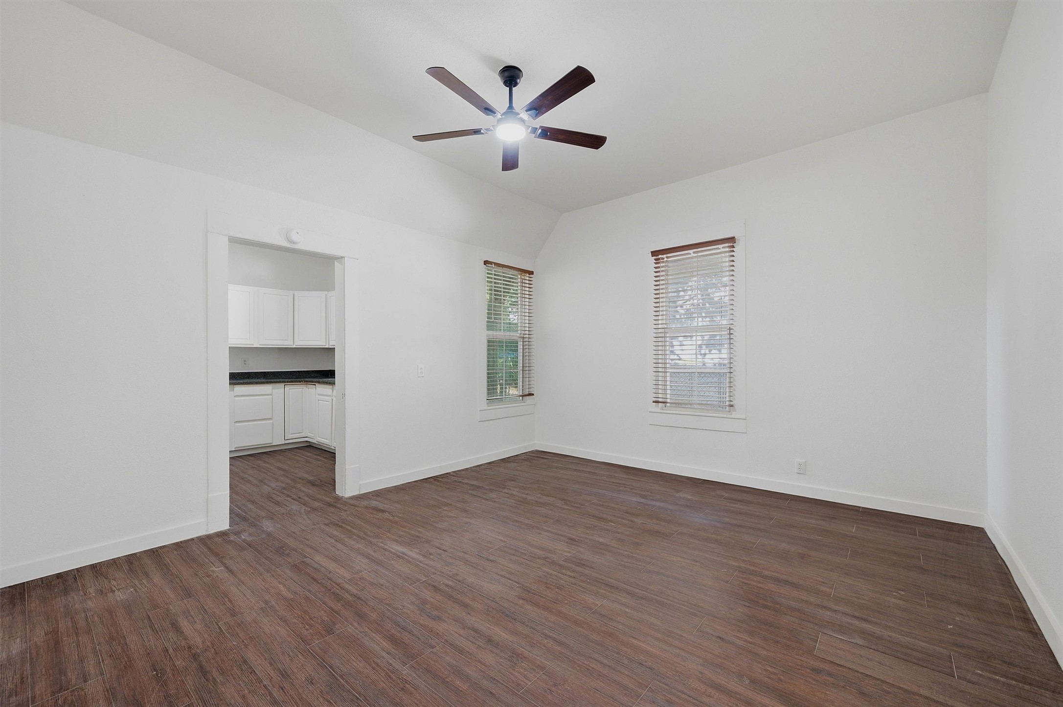 1008 W Morgan Street Denison TX 75020