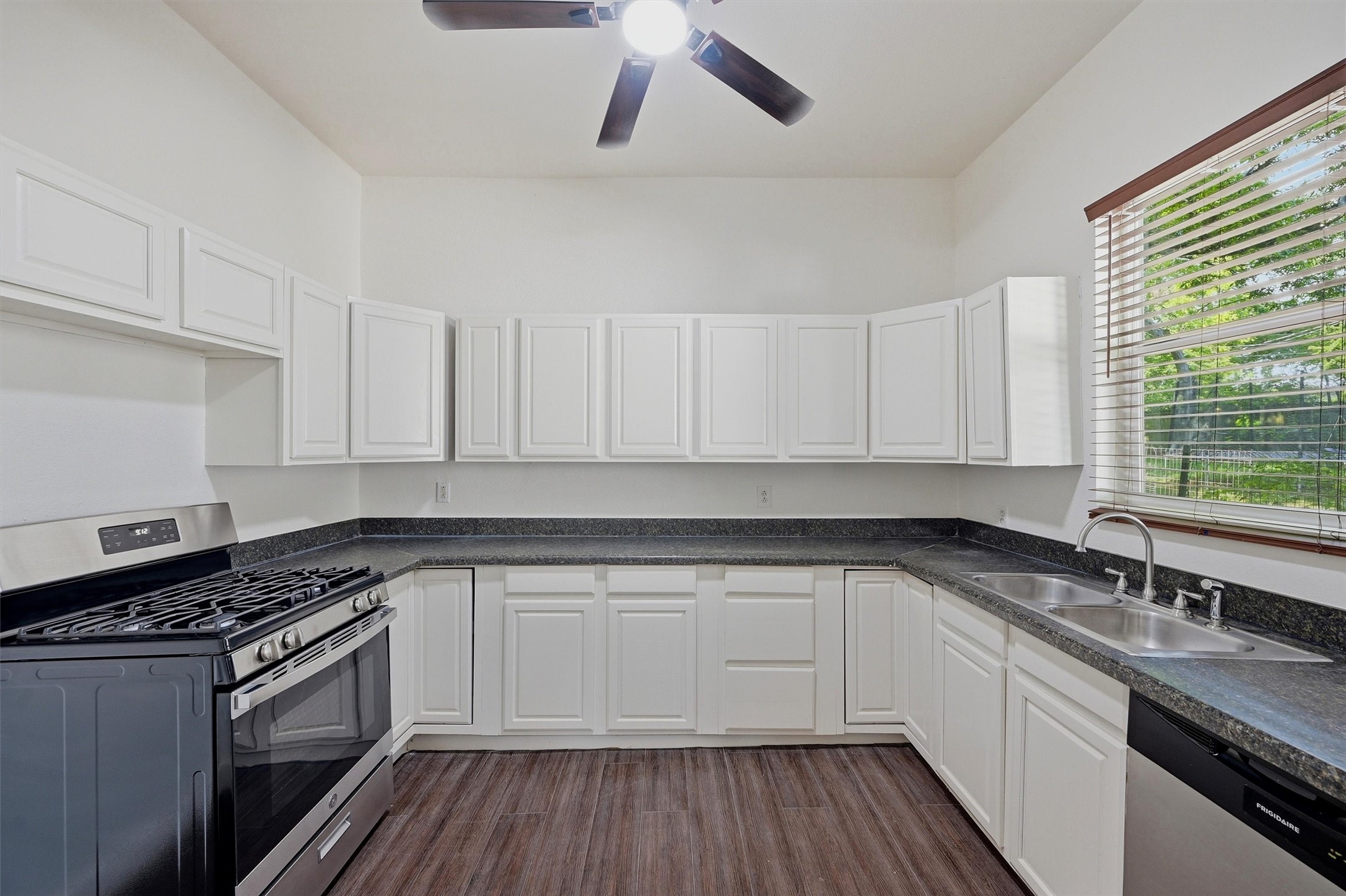 1008 W Morgan Street Denison TX 75020