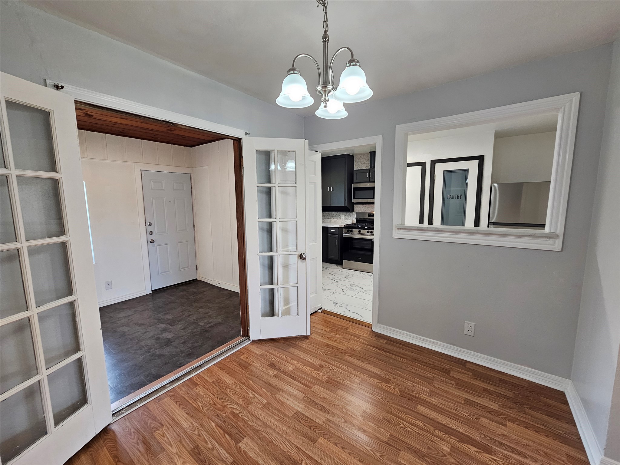 2023 E Illinois Avenue Dallas TX 75216