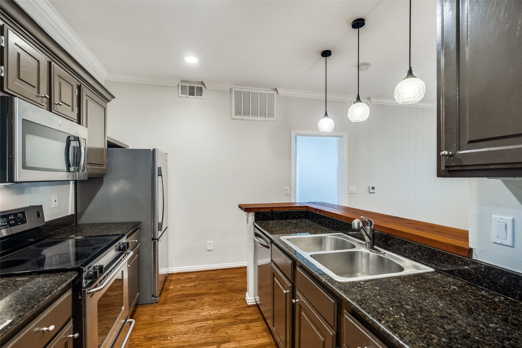 2524 Preston Road Plano TX 75093