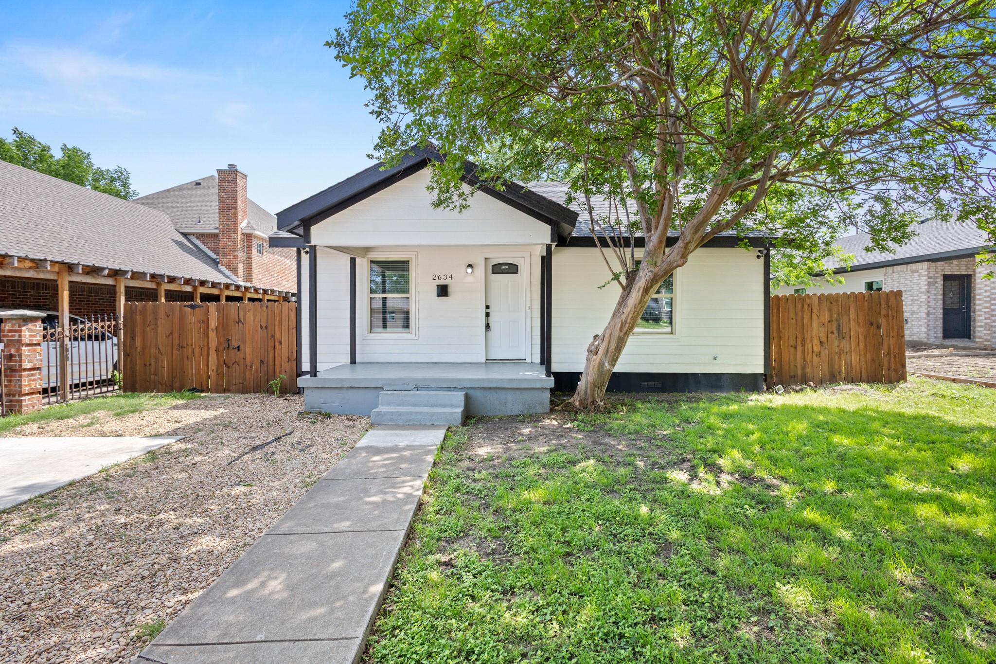 2634 Seevers Avenue Dallas TX 75216