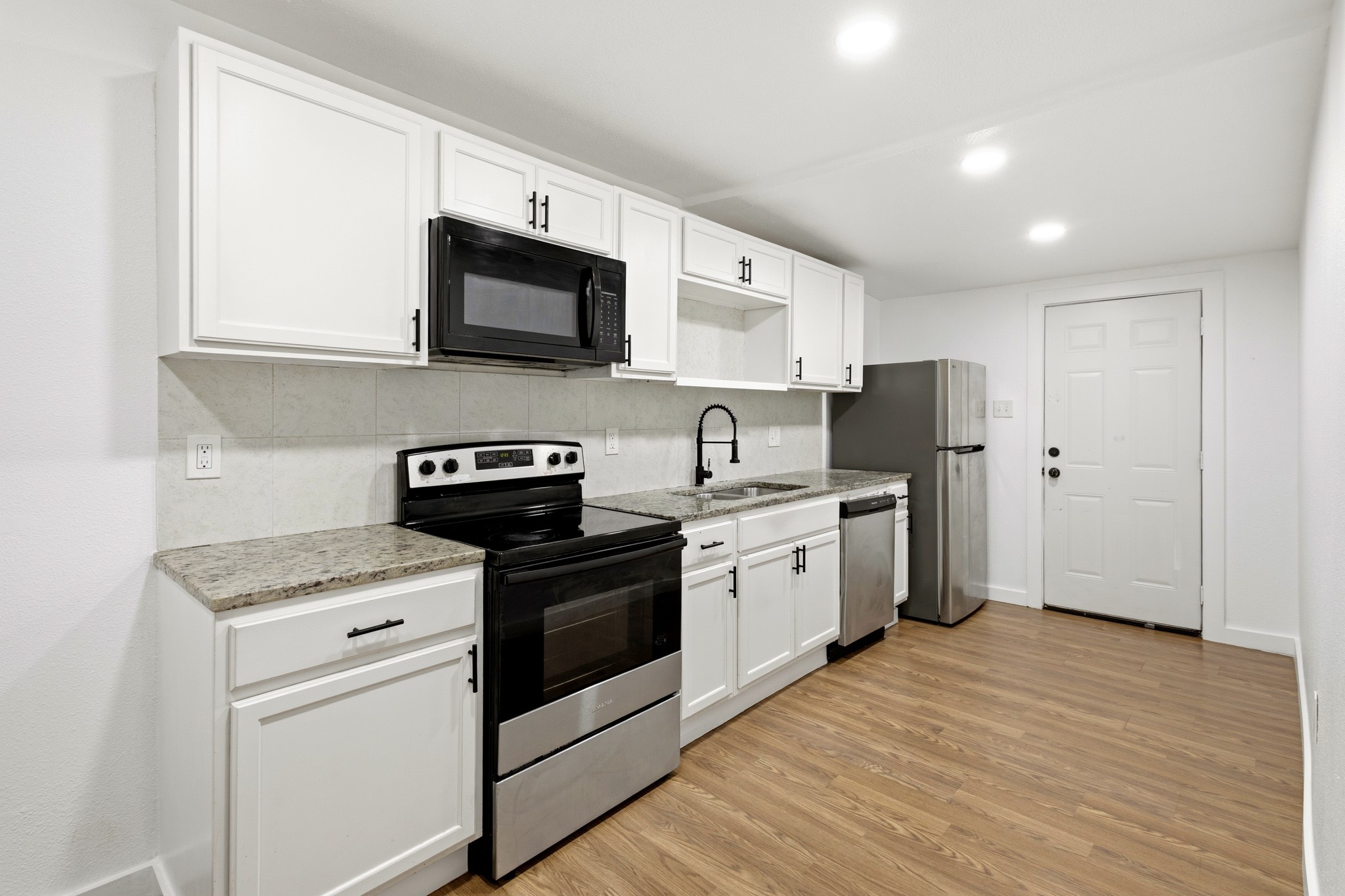 2634 Seevers Avenue Dallas TX 75216