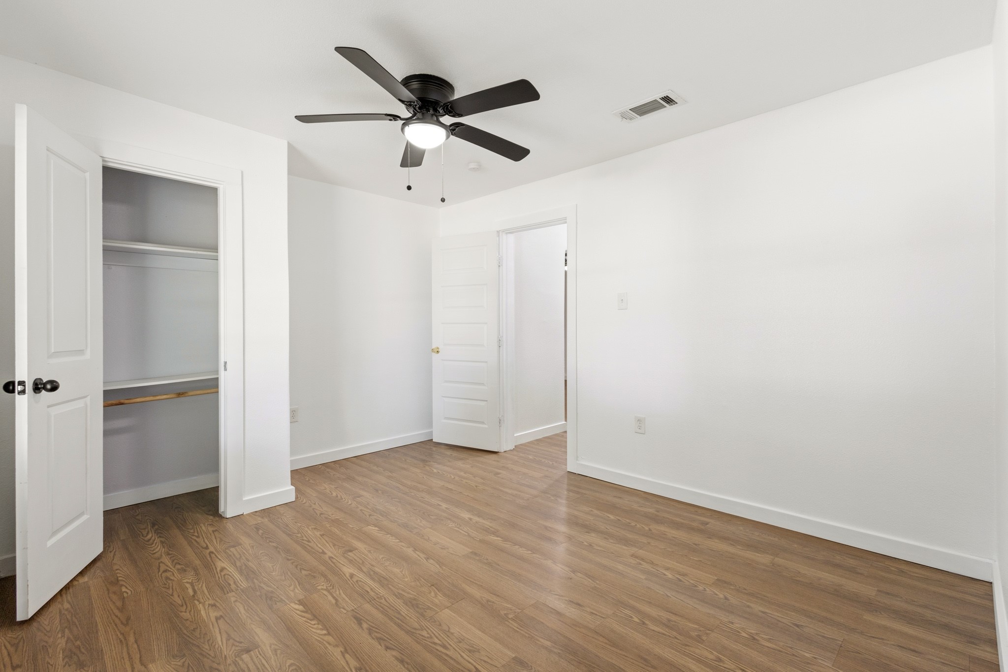 2634 Seevers Avenue Dallas TX 75216
