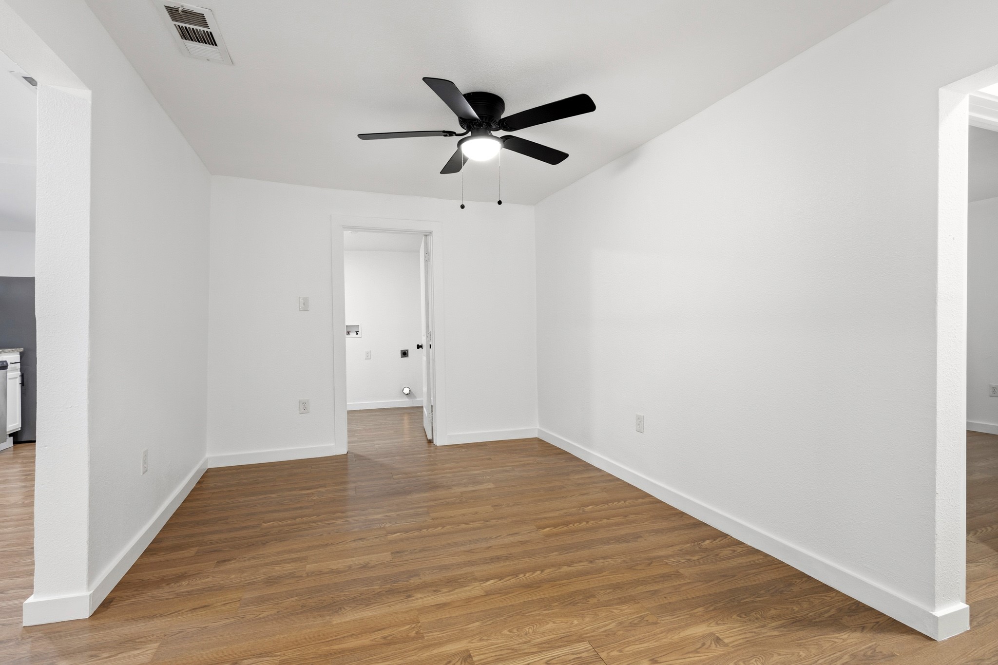2634 Seevers Avenue Dallas TX 75216