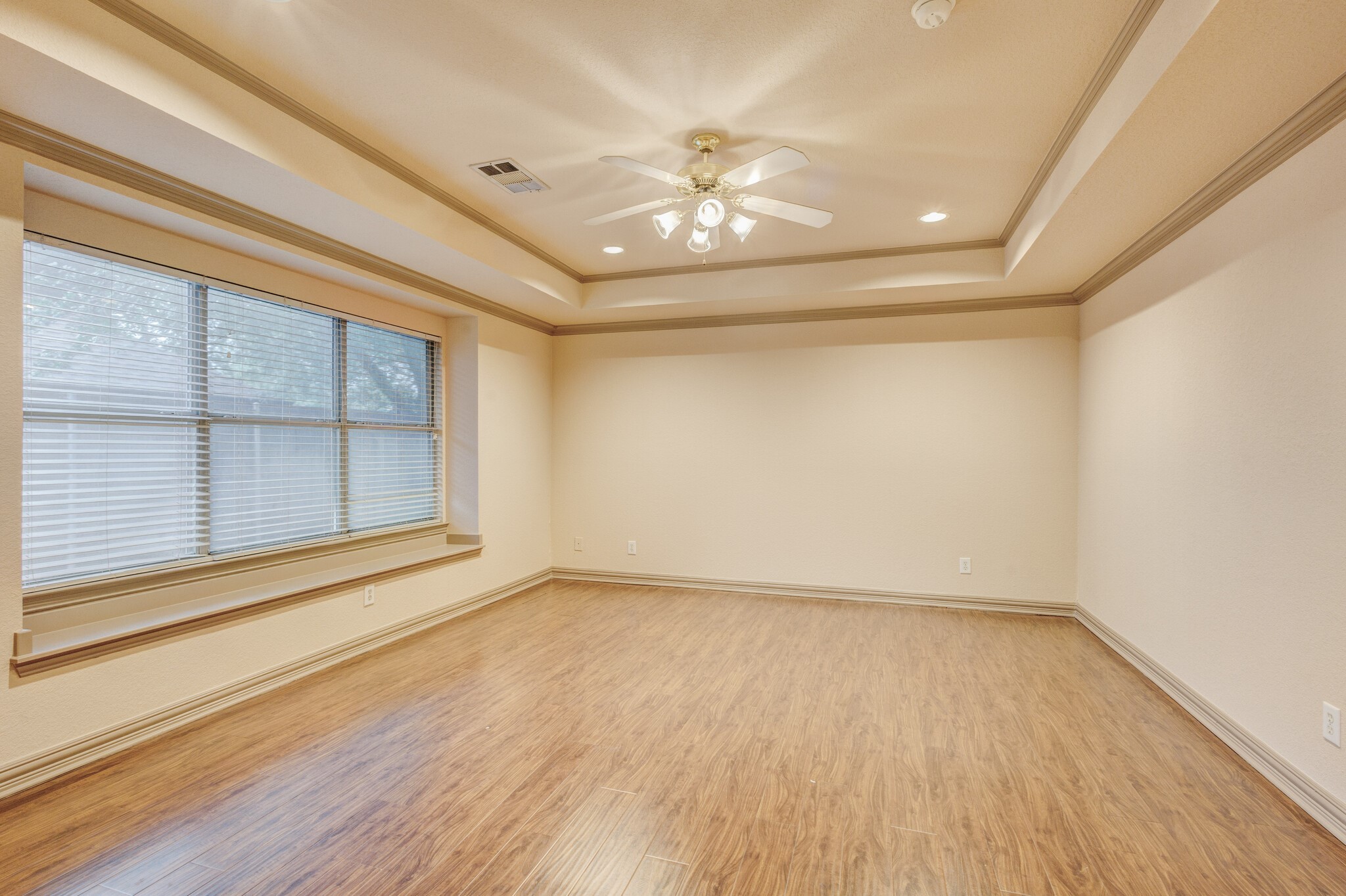 2010 Vista Drive Lewisville TX 75067