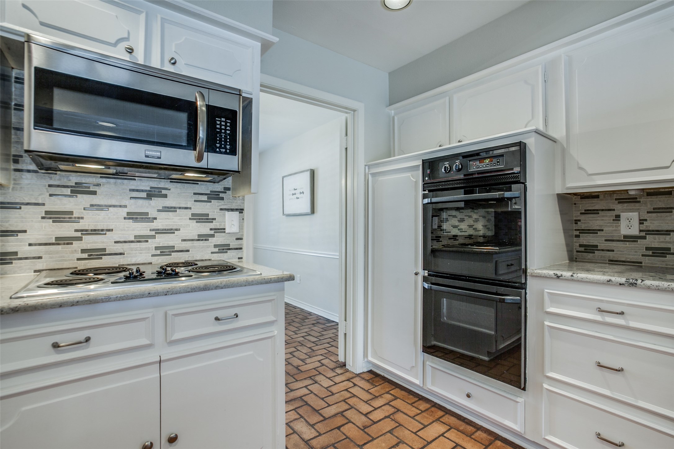 7758 Dentcrest Drive Dallas TX 75254
