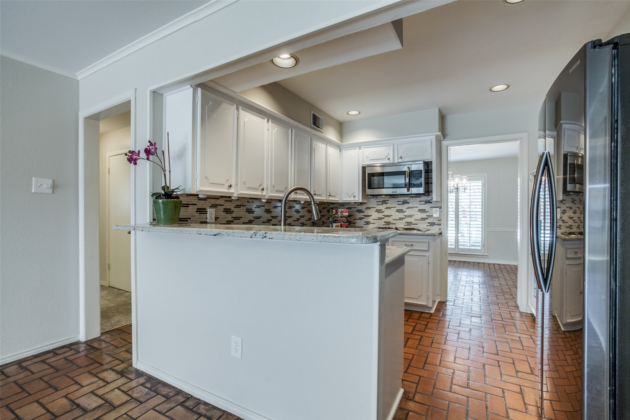 7758 Dentcrest Drive Dallas TX 75254