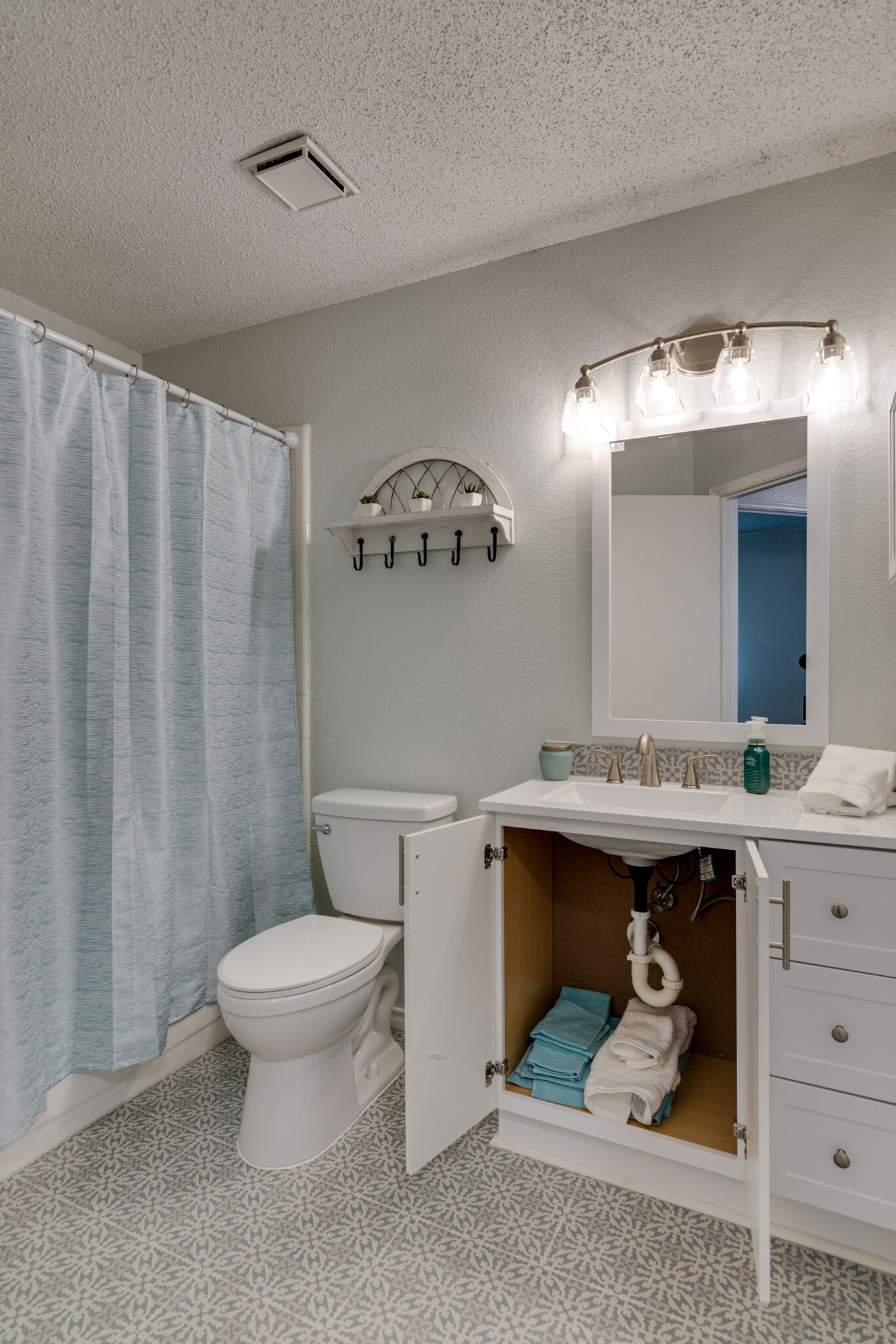 6713 Windwillow Drive Fort Worth TX 76137