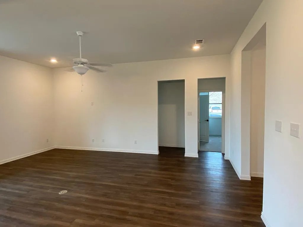 2221 Grassland Avenue Melissa TX 75454