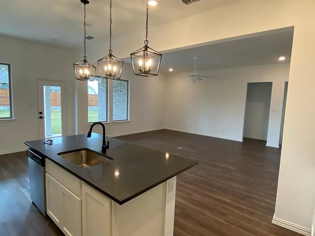 2221 Grassland Avenue Melissa TX 75454