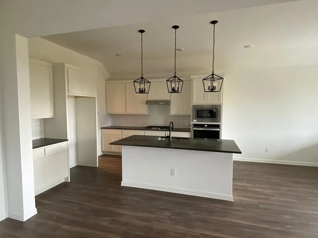 2221 Grassland Avenue Melissa TX 75454
