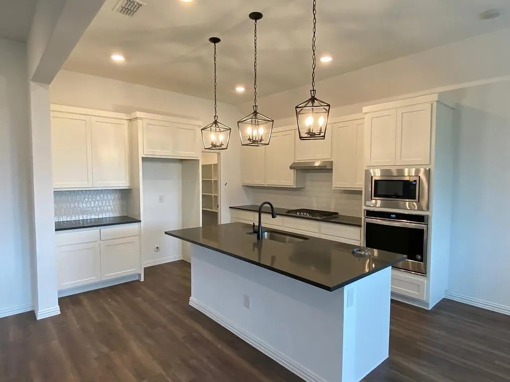 2221 Grassland Avenue Melissa TX 75454