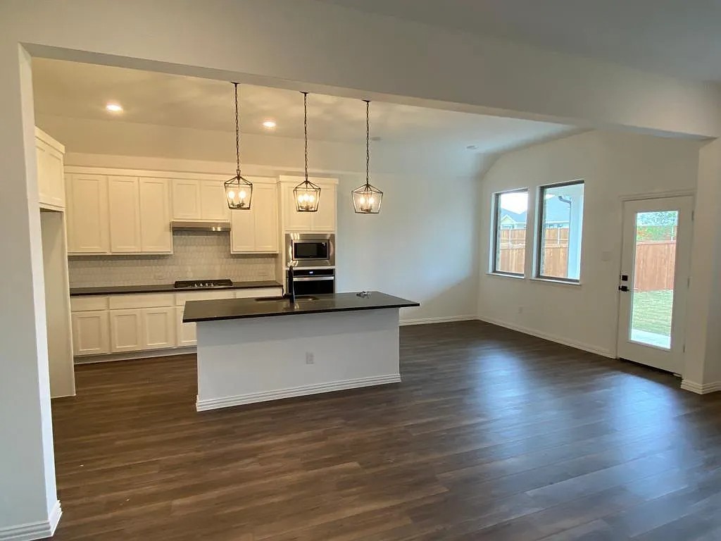 2221 Grassland Avenue Melissa TX 75454