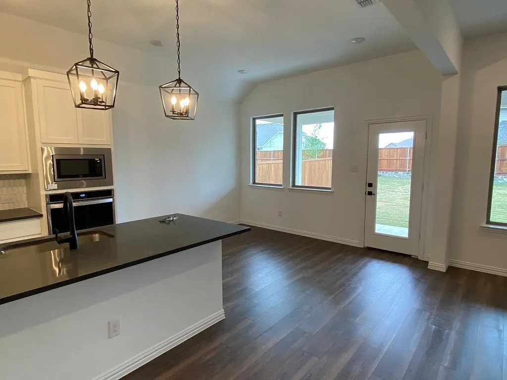 2221 Grassland Avenue Melissa TX 75454