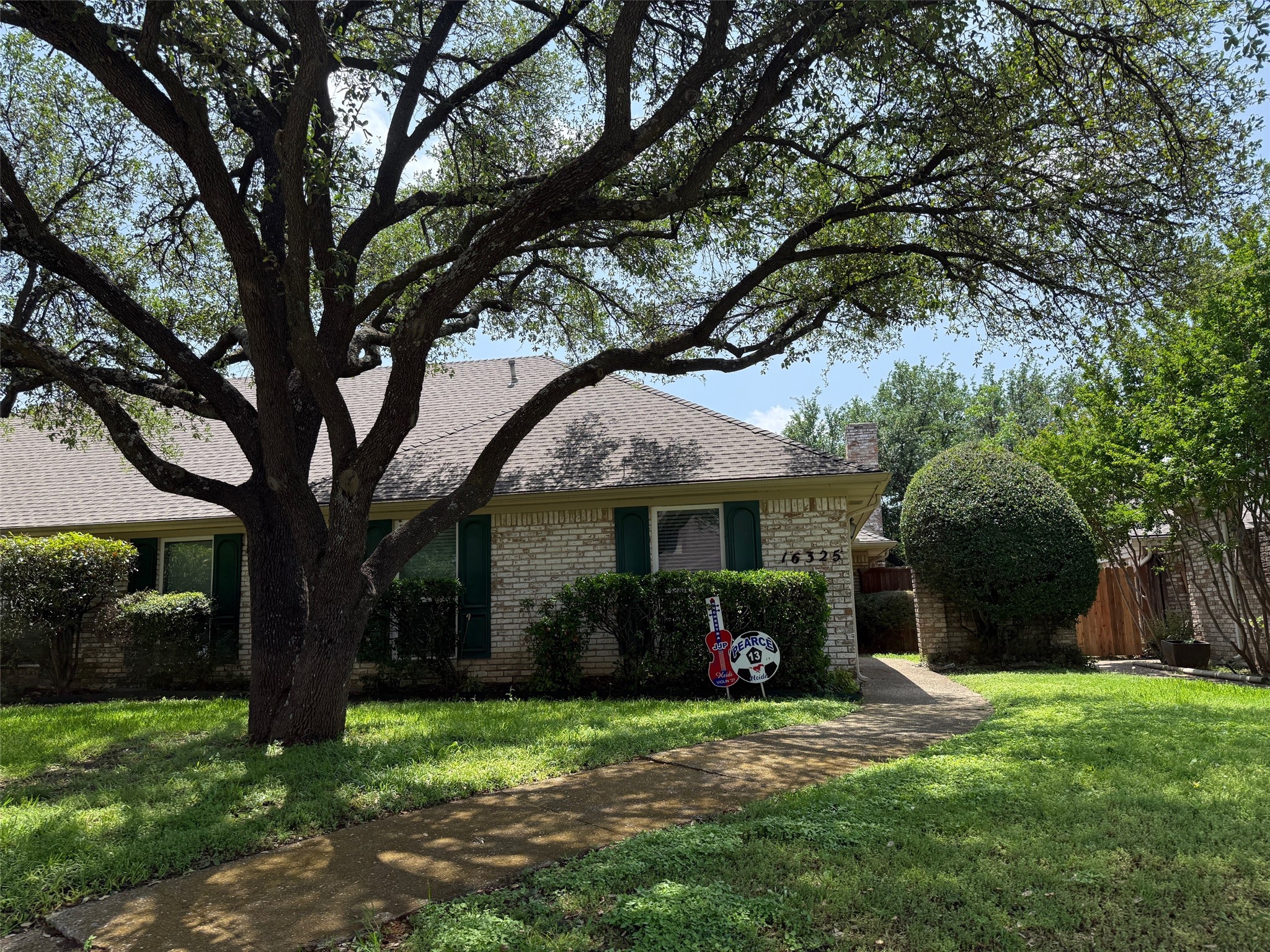 16325 Lauder Lane Dallas TX 75248