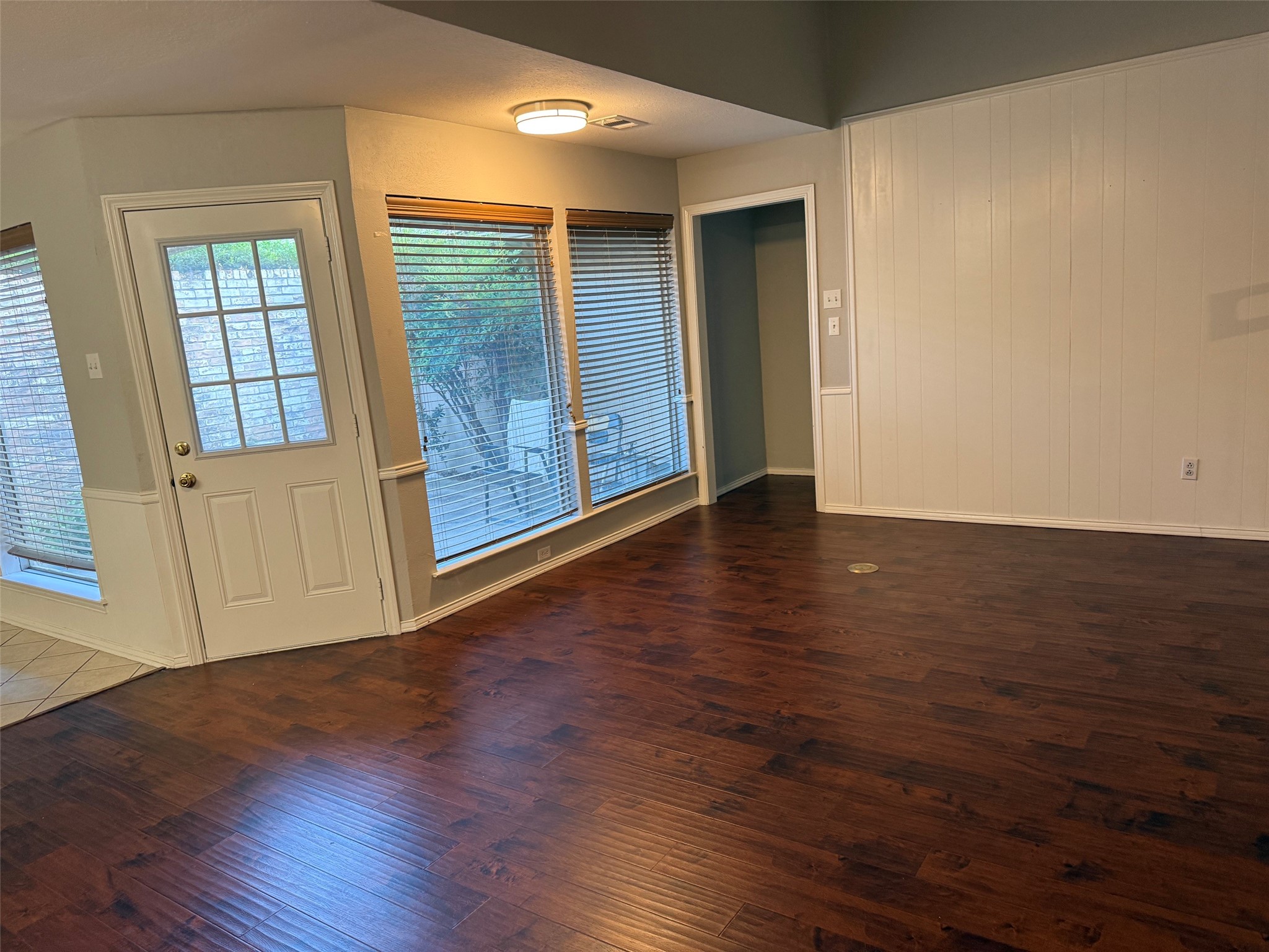 16325 Lauder Lane Dallas TX 75248