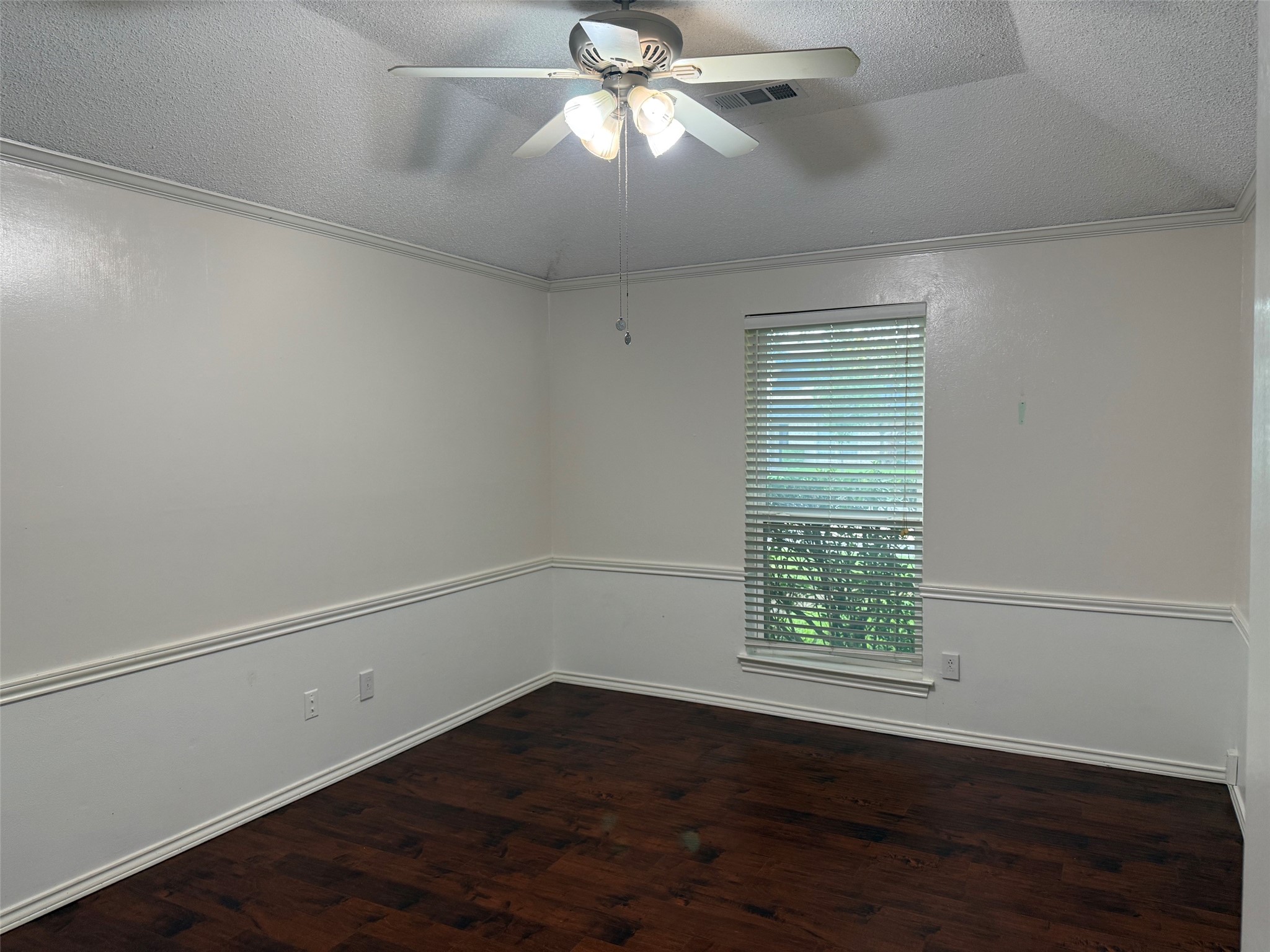 16325 Lauder Lane Dallas TX 75248