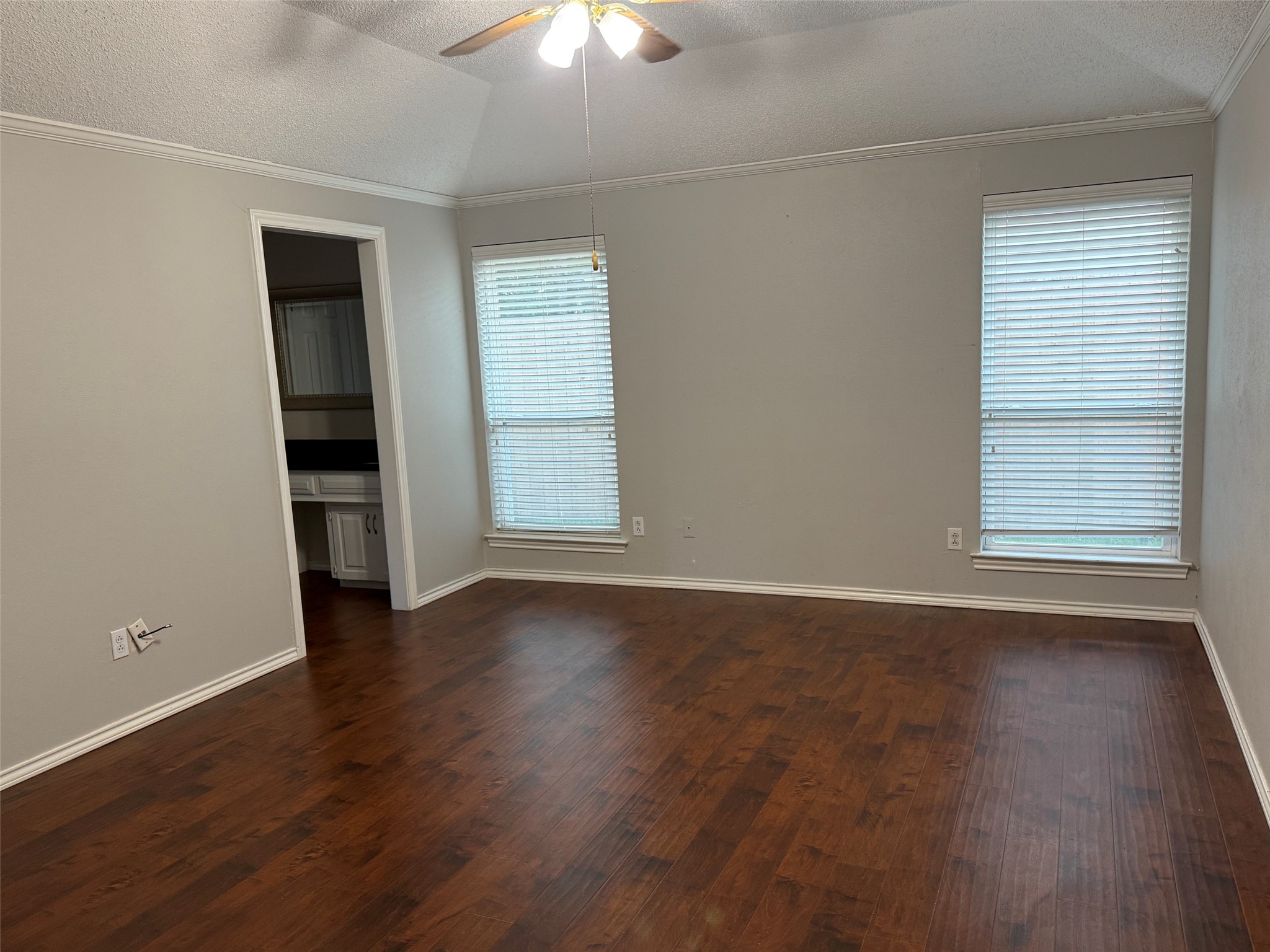 16325 Lauder Lane Dallas TX 75248