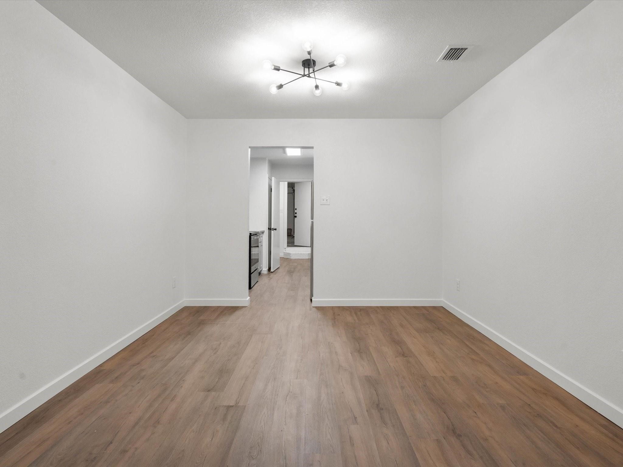 1117 S Rusk Street Weatherford TX 76086