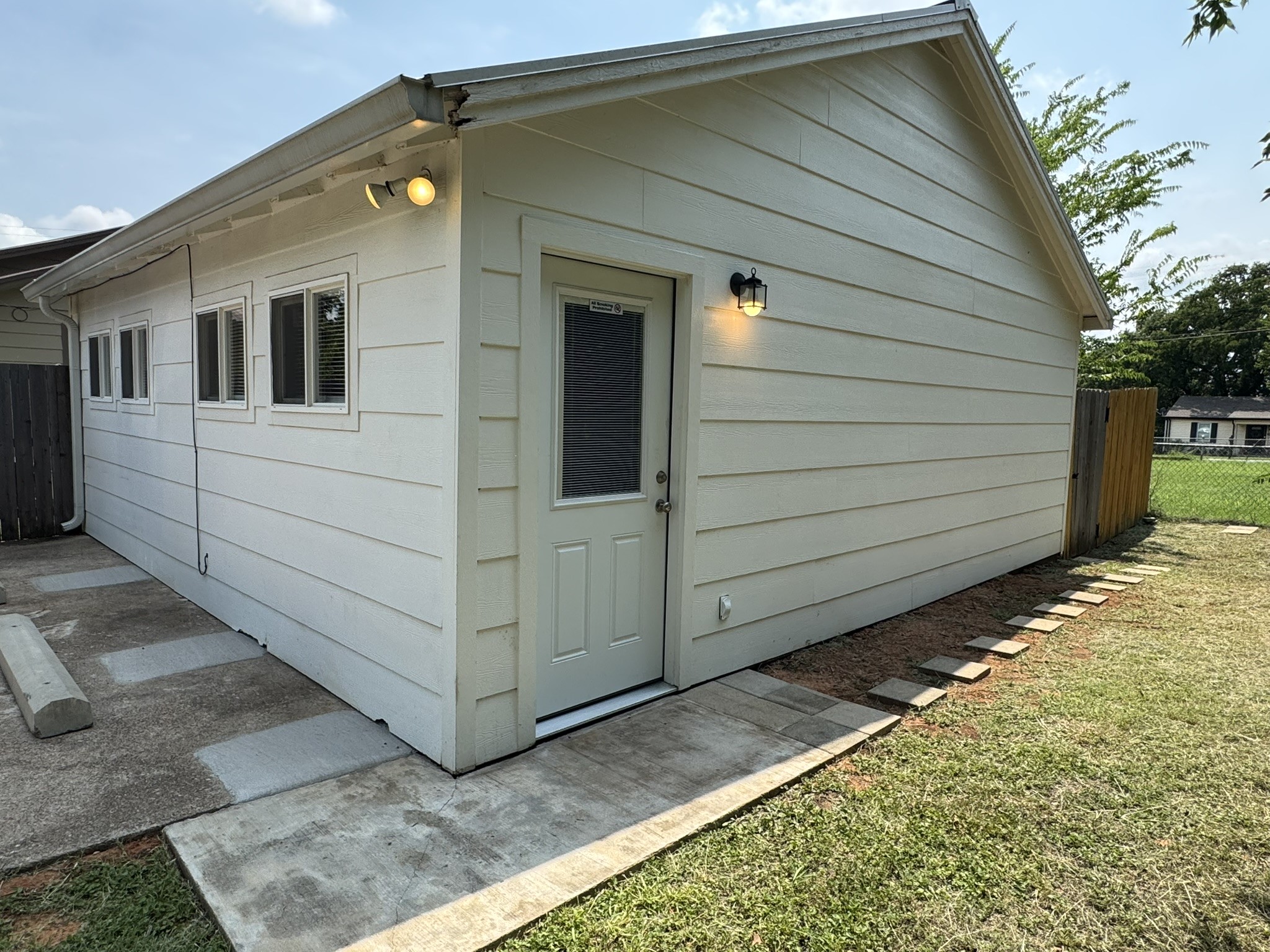 320 W 6th Street Weatherford TX 76086