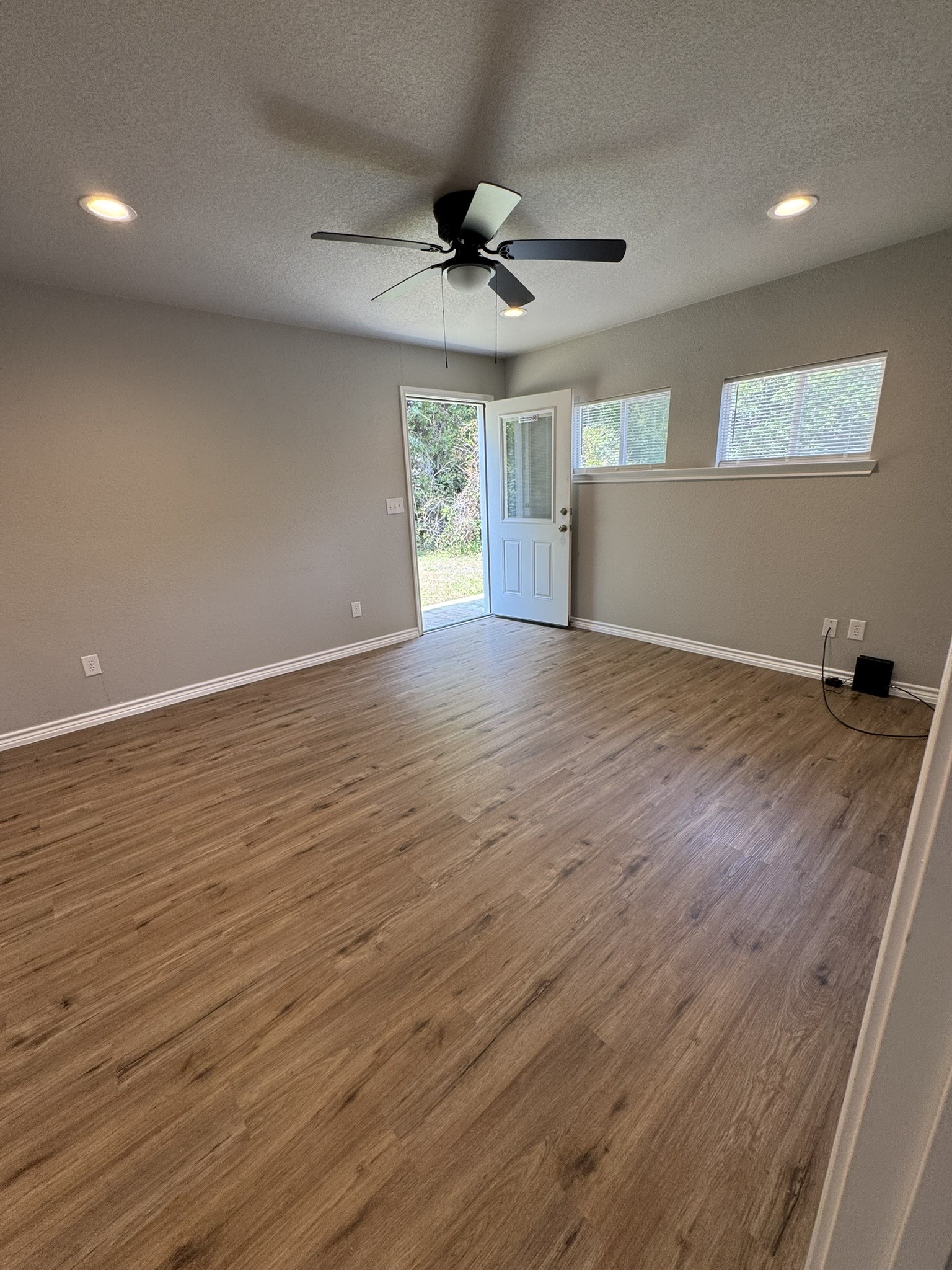 320 W 6th Street Weatherford TX 76086