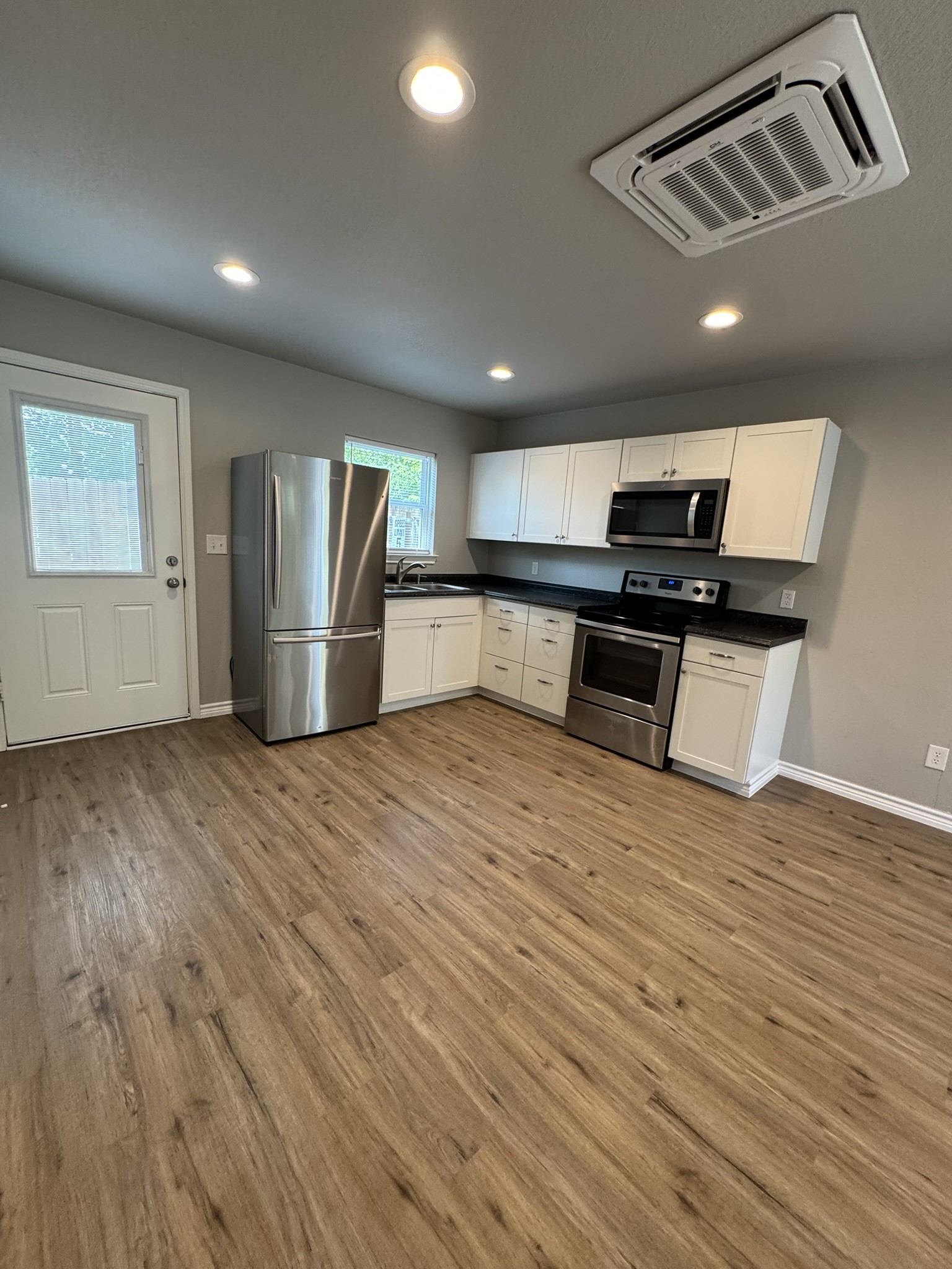 320 W 6th Street Weatherford TX 76086