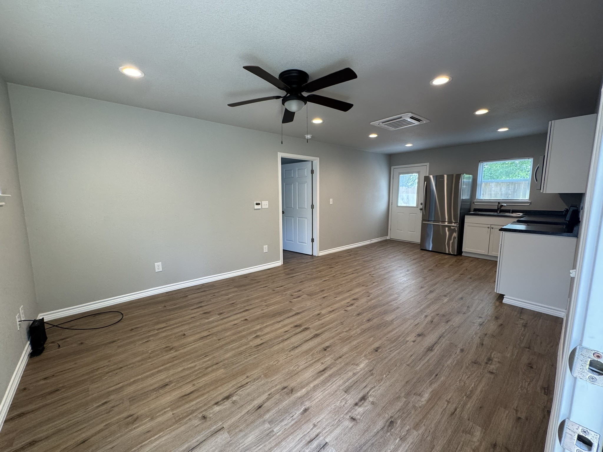320 W 6th Street Weatherford TX 76086
