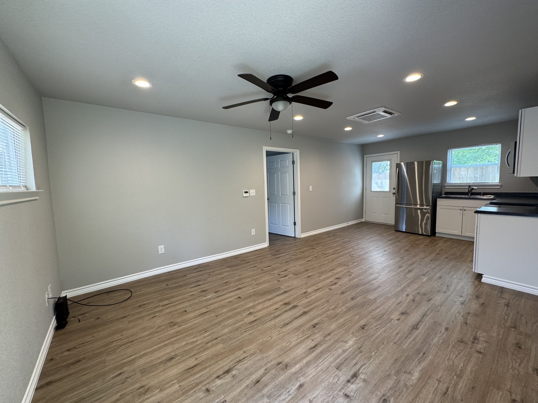 320 W 6th Street Weatherford TX 76086