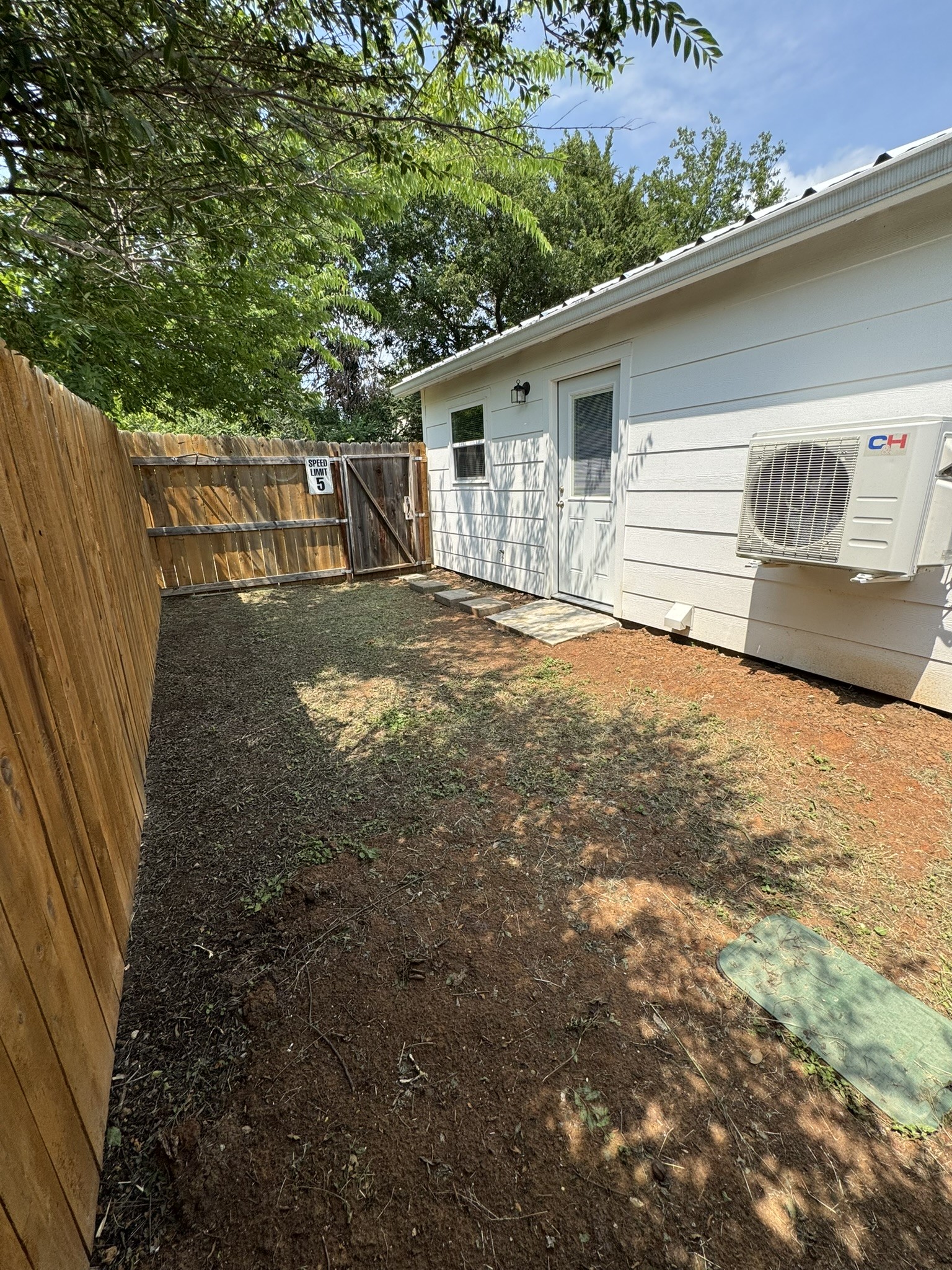 320 W 6th Street Weatherford TX 76086