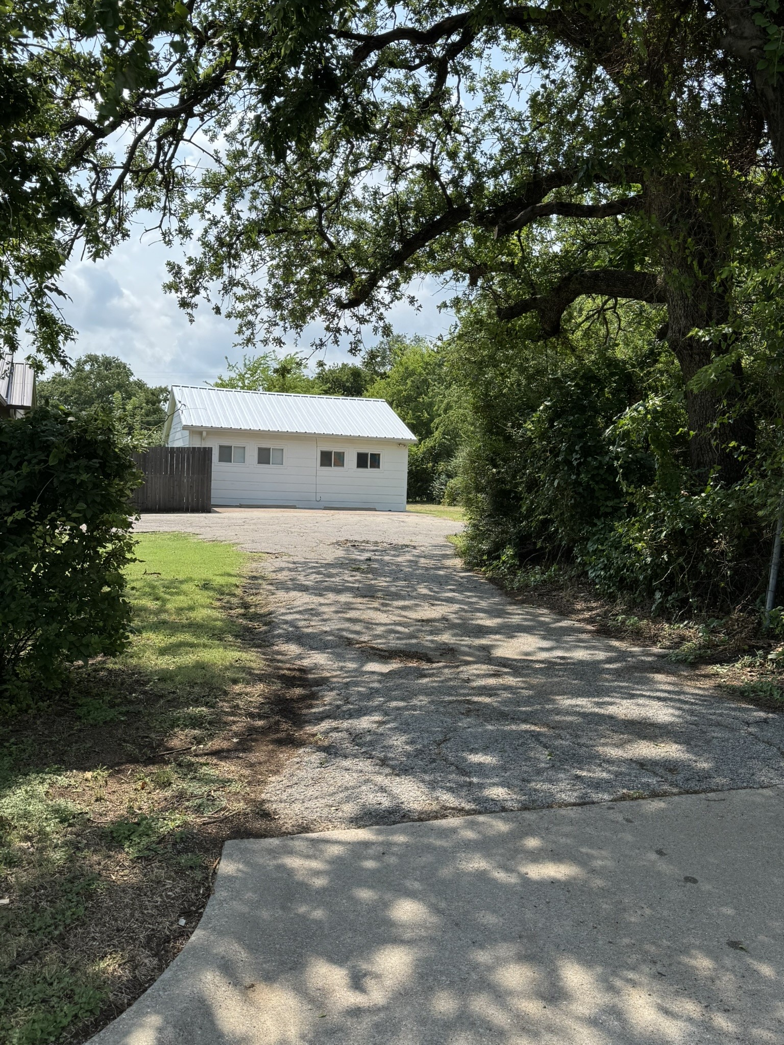 320 W 6th Street Weatherford TX 76086