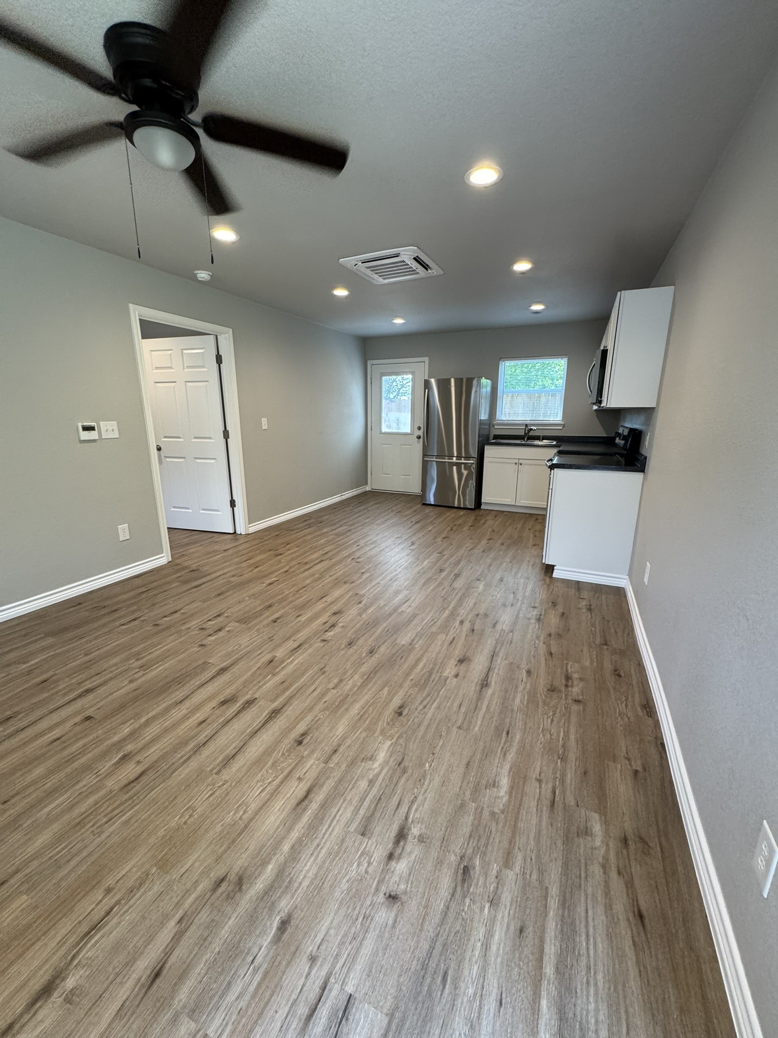 320 W 6th Street Weatherford TX 76086