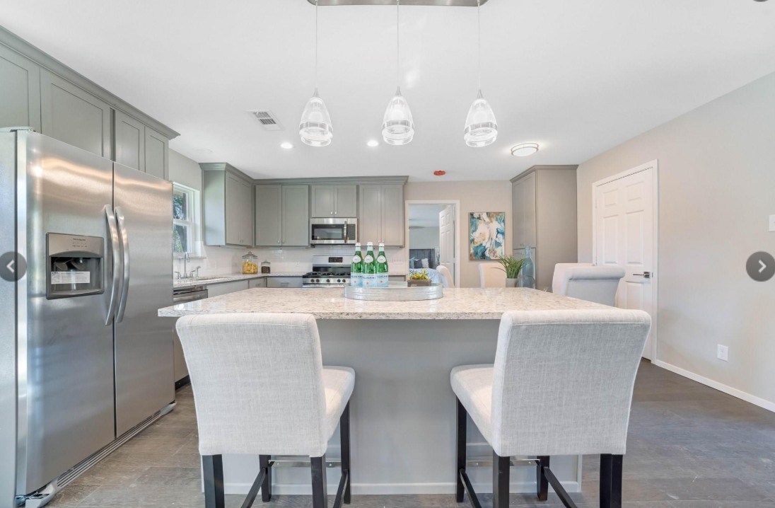1131 Forester Drive Dallas TX 75216