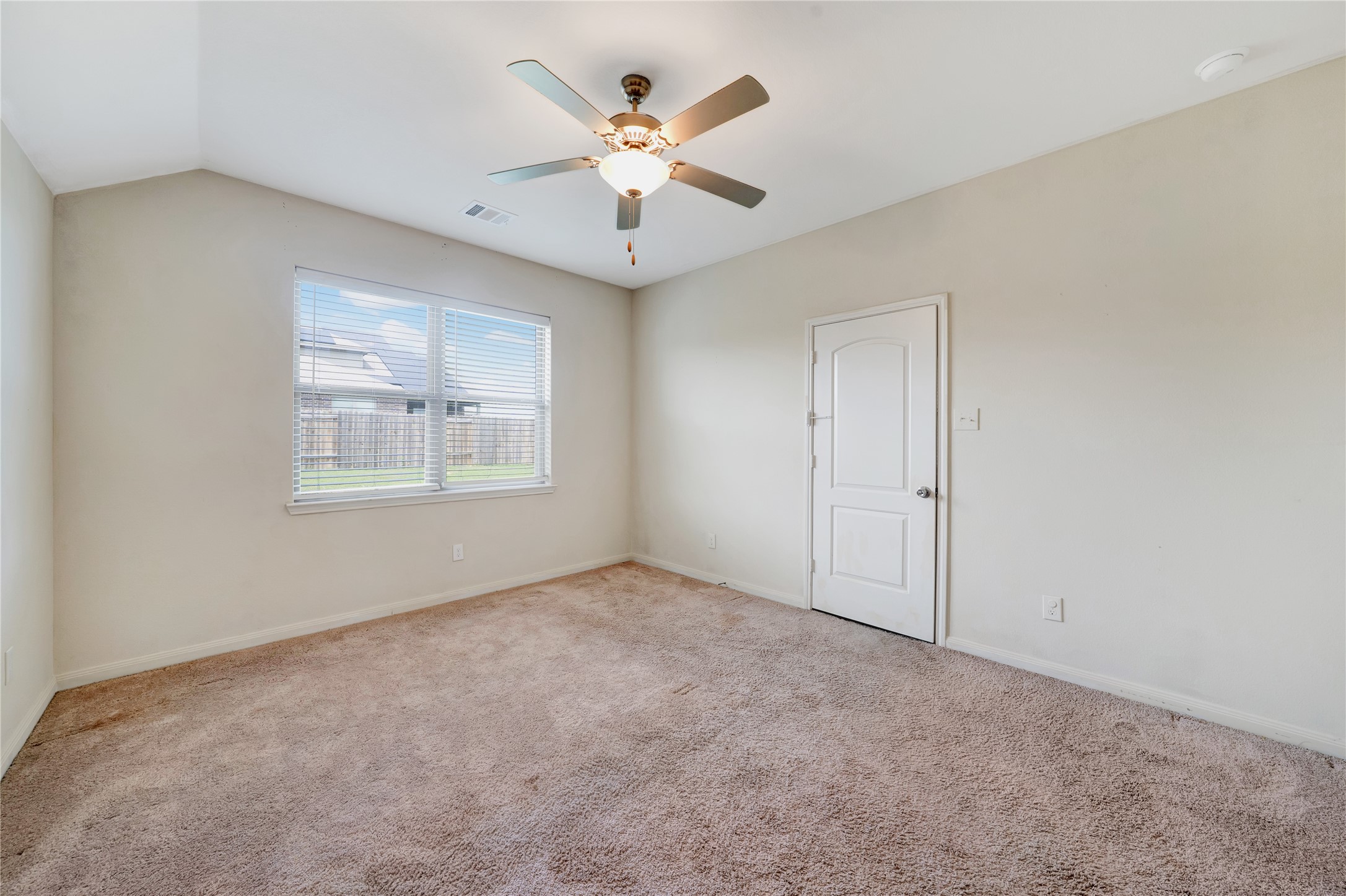 1800 Tyne Way Crowley TX 76036