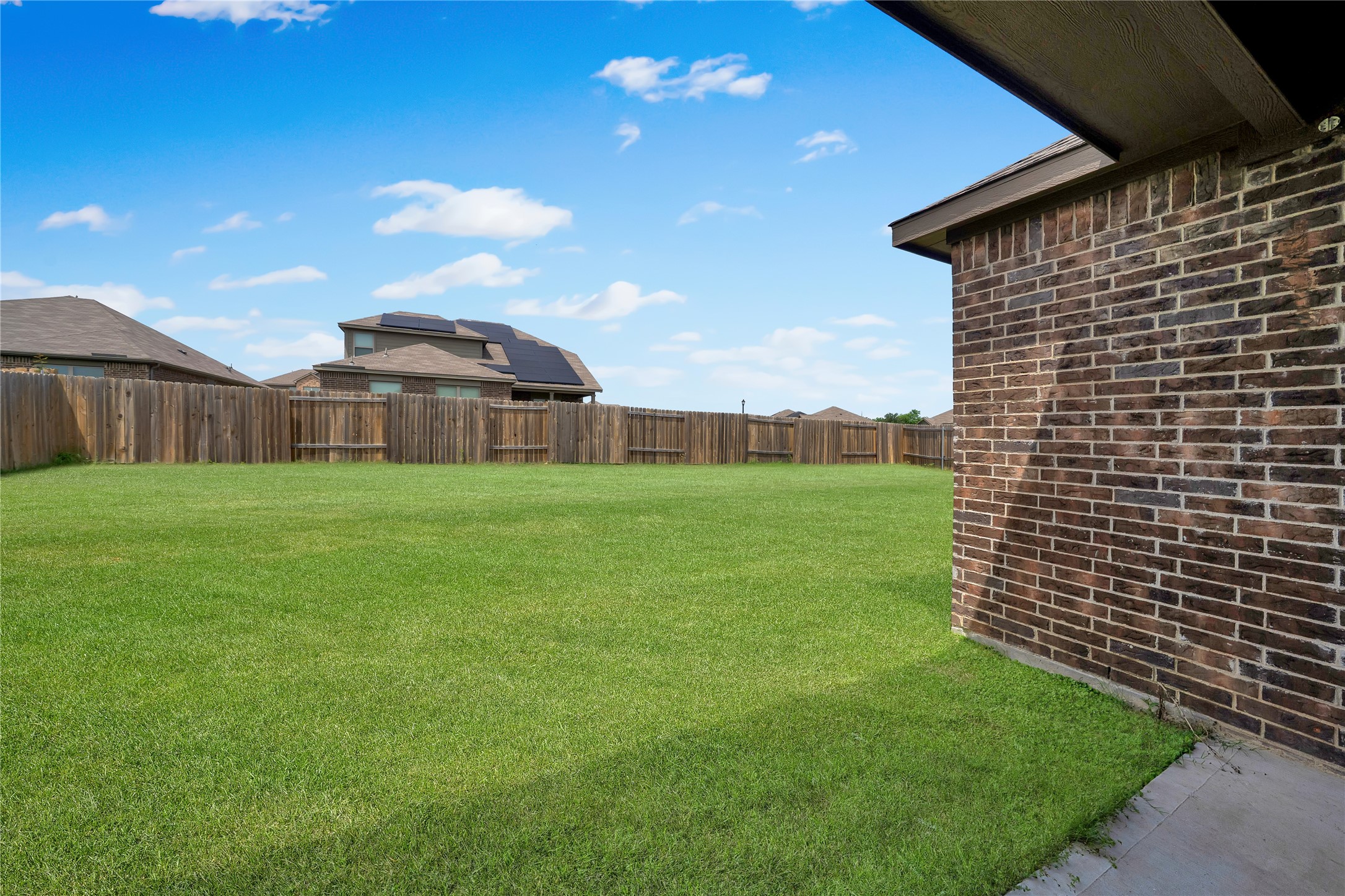 1800 Tyne Way Crowley TX 76036
